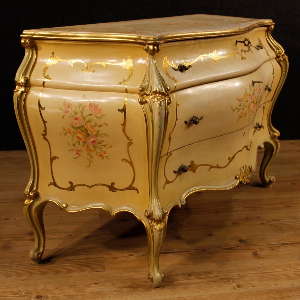 Venetian Dresser in Lacquered, Painted, Giltwood from 20th Century In Fair Condition In Vicoforte, Piedmont