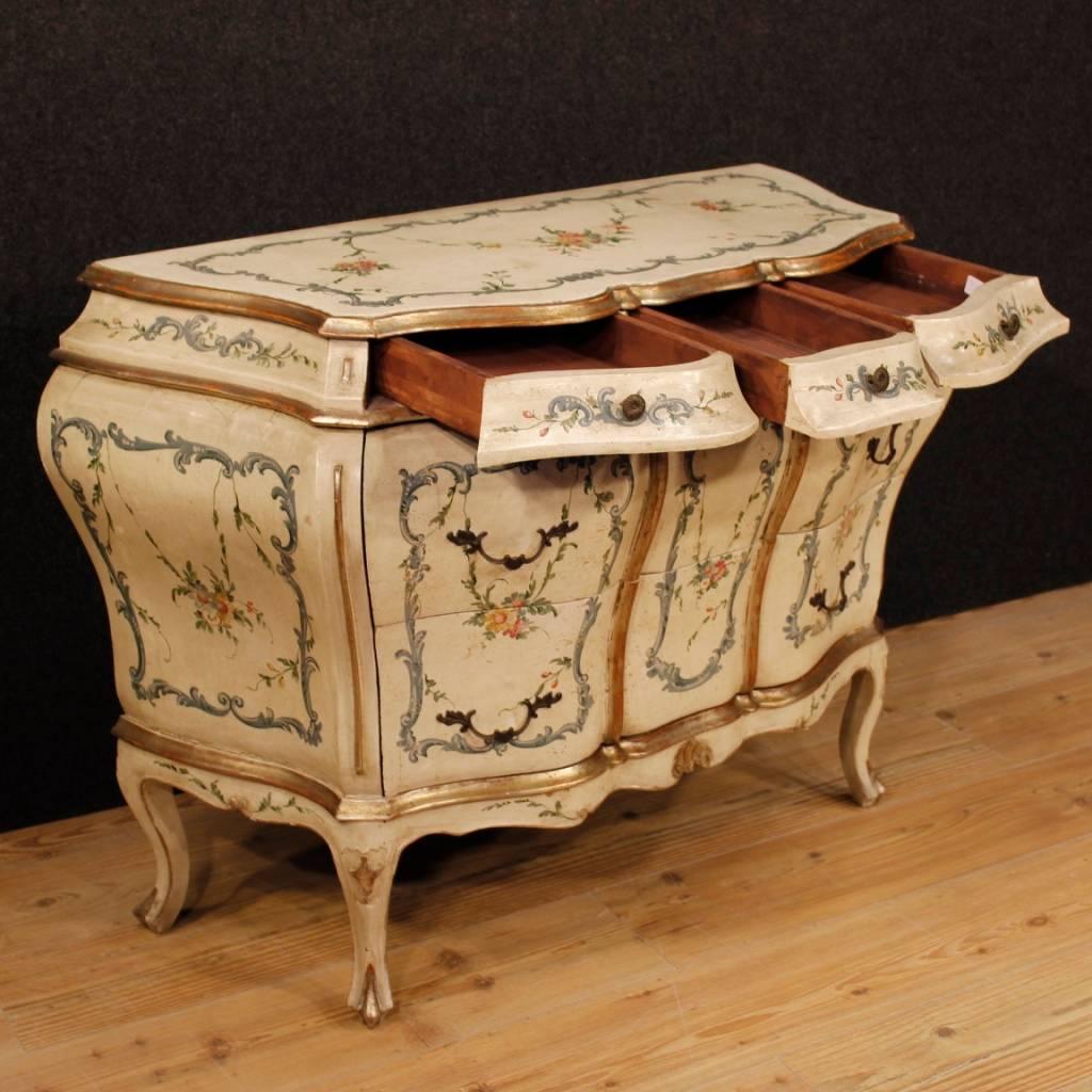 Venetian Dresser in Lacquered, Silvered and Painted Wood with Floral Decorations 4