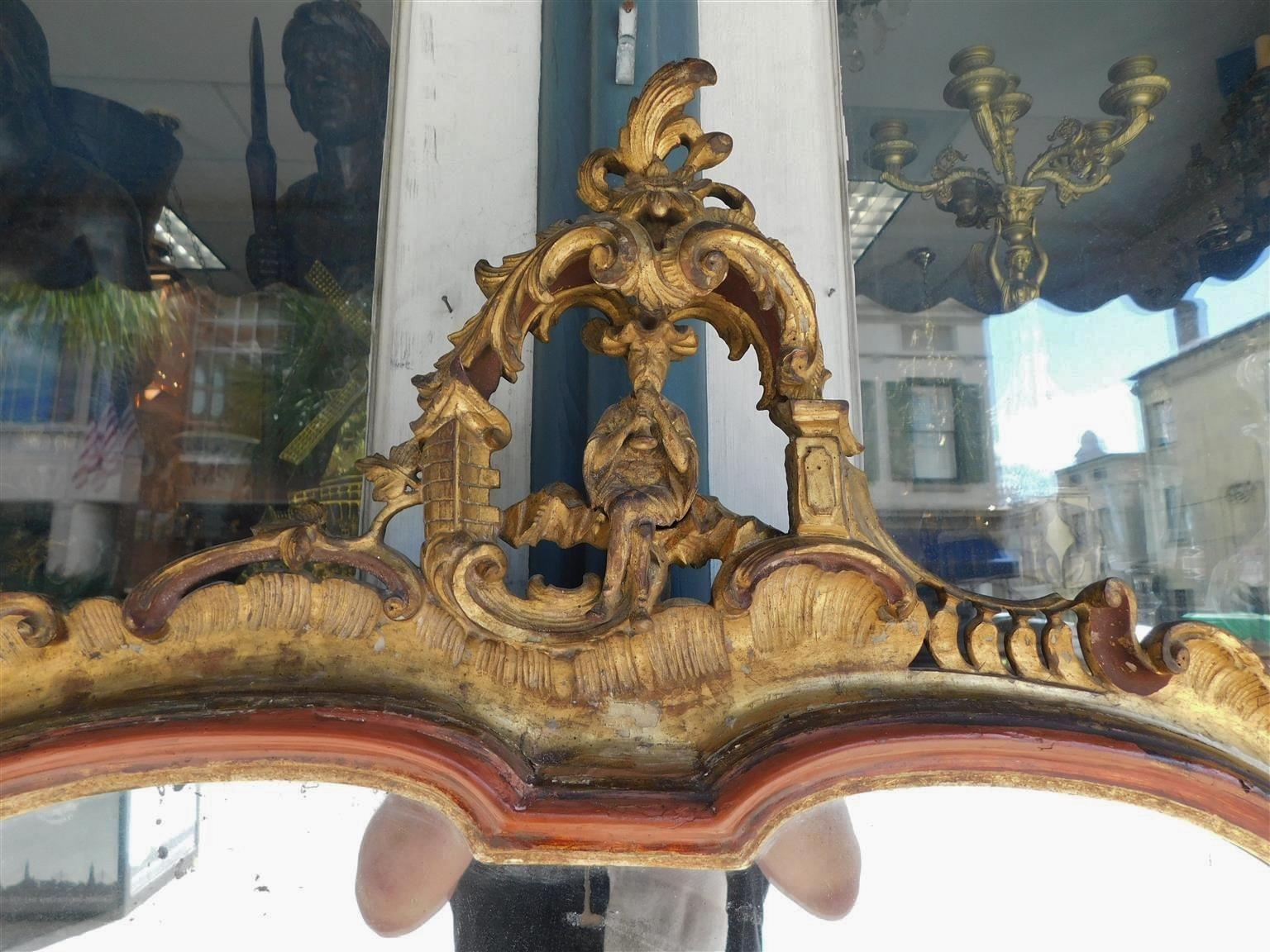 Italian Venetian Figural Pagoda Gilt Carved Wood and Red Lacquer Wall Mirror, C. 1780 For Sale