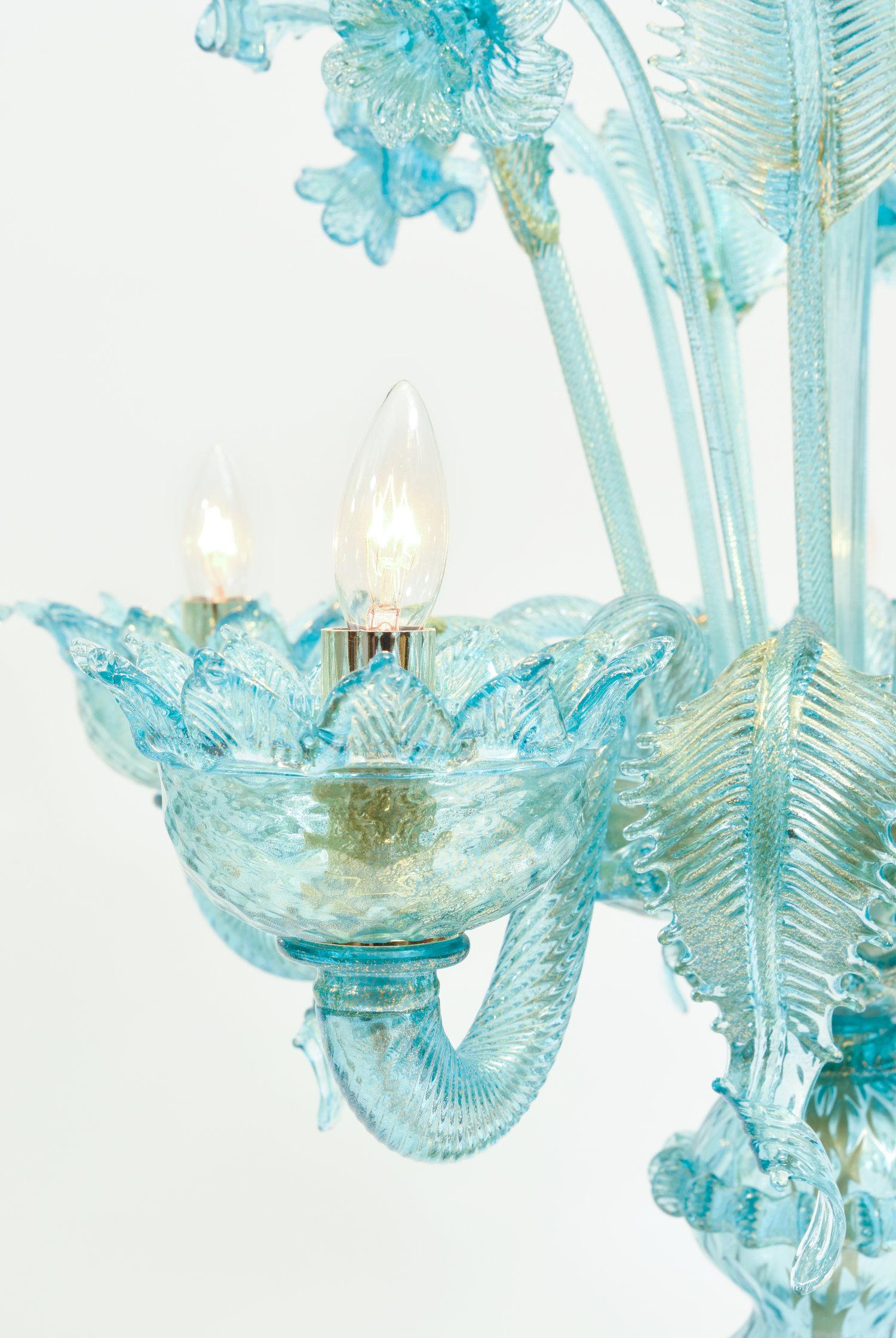  Venezianische Flambeau-Glas-Tischlampen mit Goldflecken und Messingdesign (Ende des 20. Jahrhunderts) im Angebot