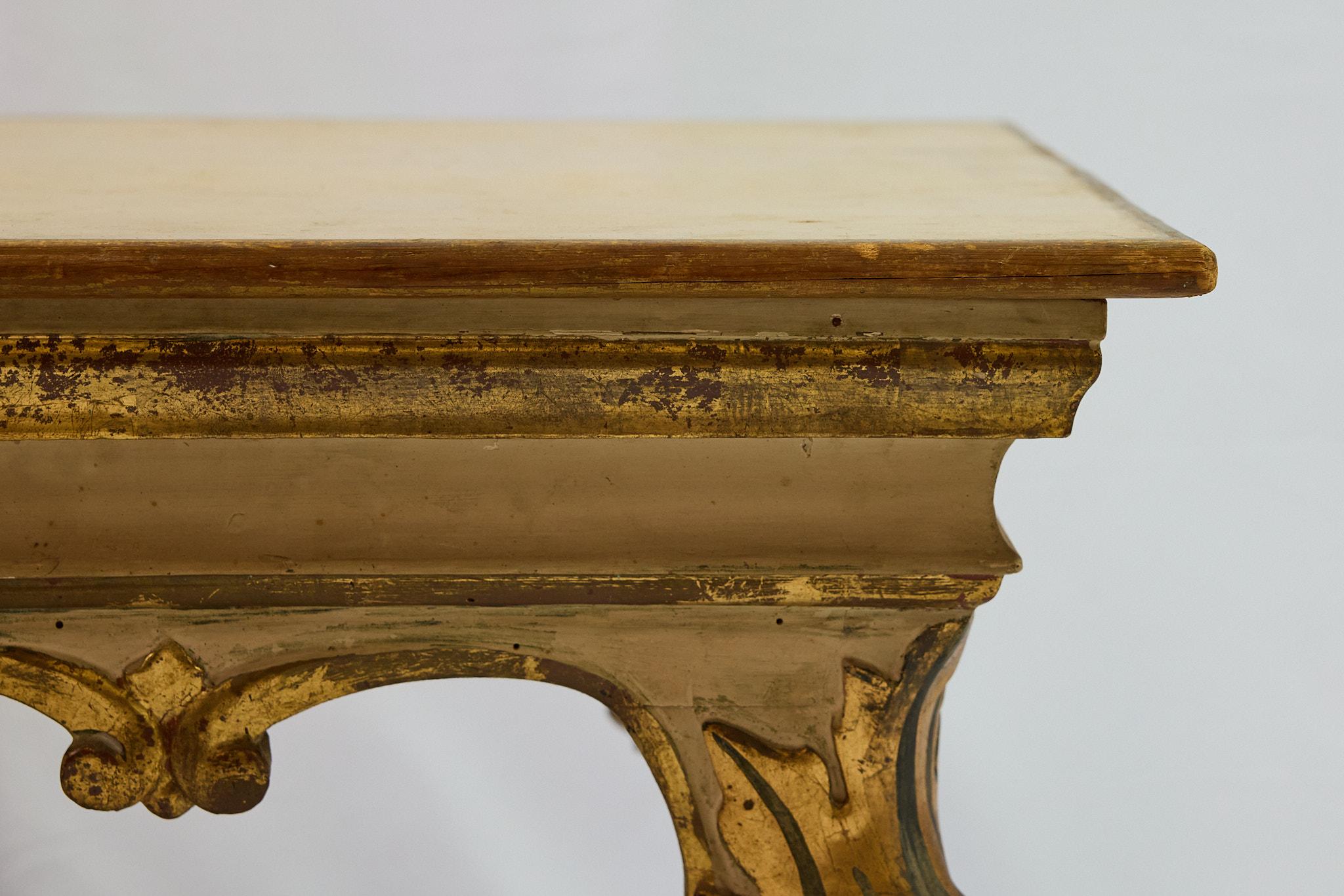Venetian Gilded Baroque Side Table For Sale 6