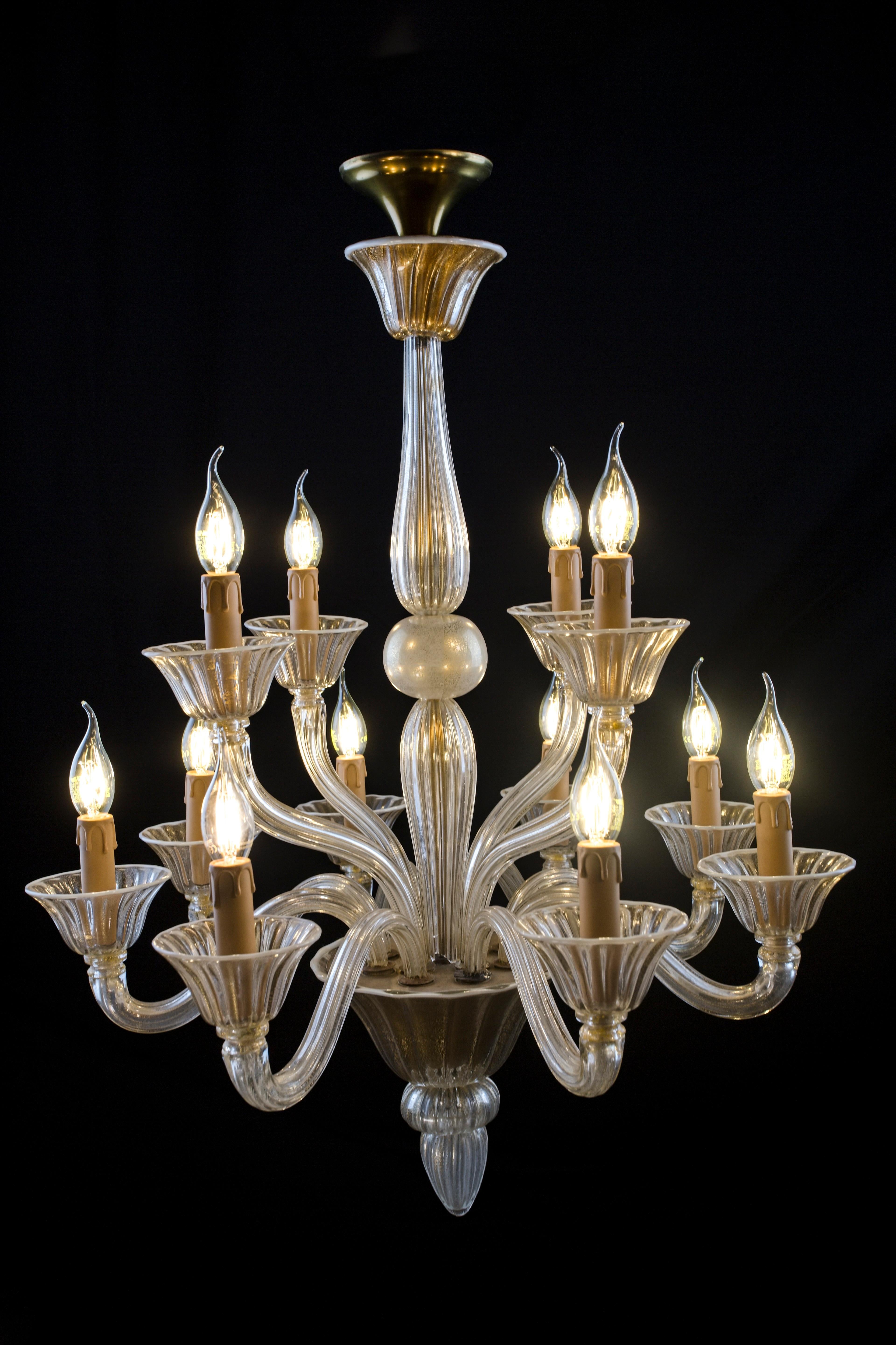 Venetian glass chandelier 12 arms For Sale 6