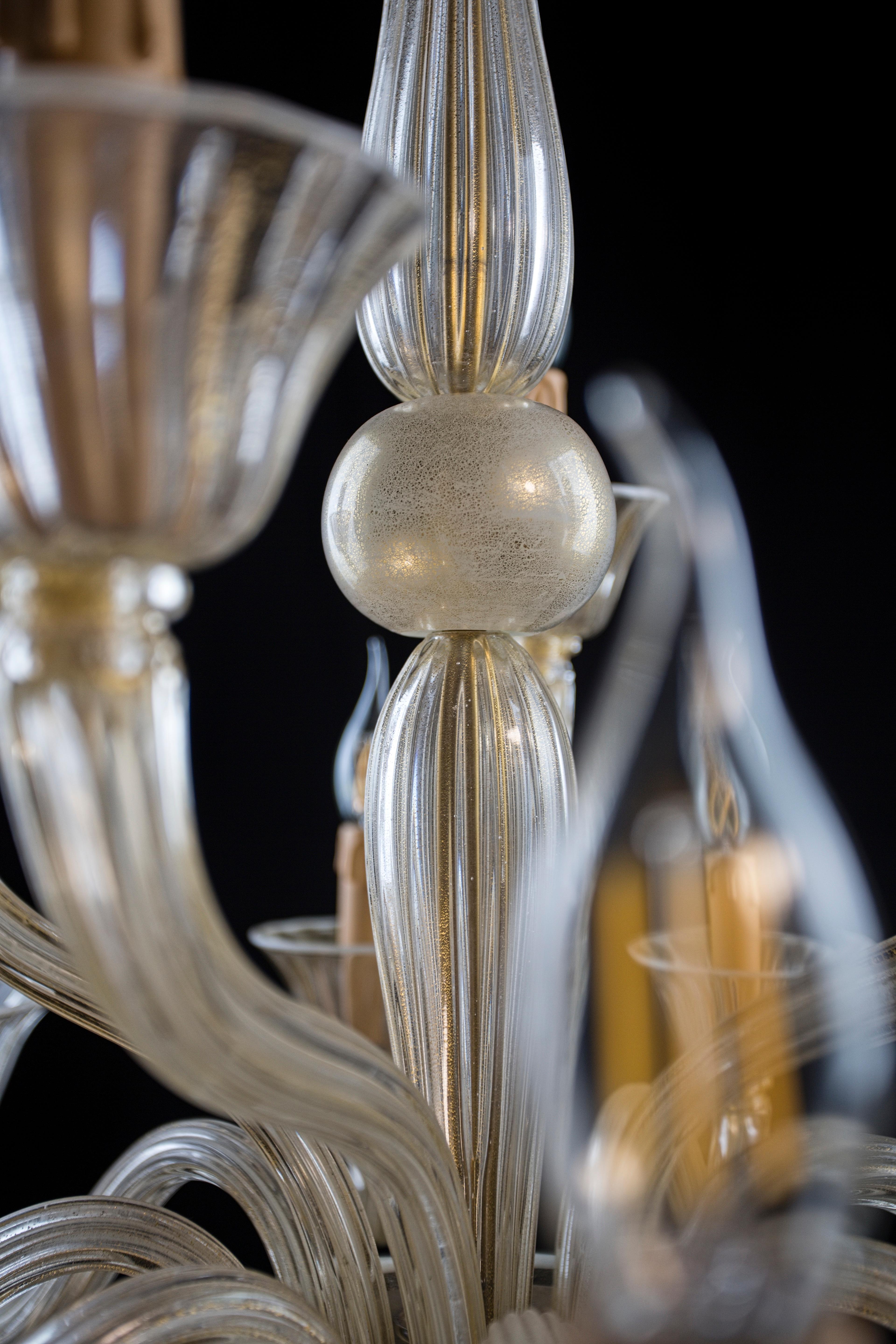 Venetian glass chandelier 12 arms In Good Condition For Sale In STRAČOV, CZ