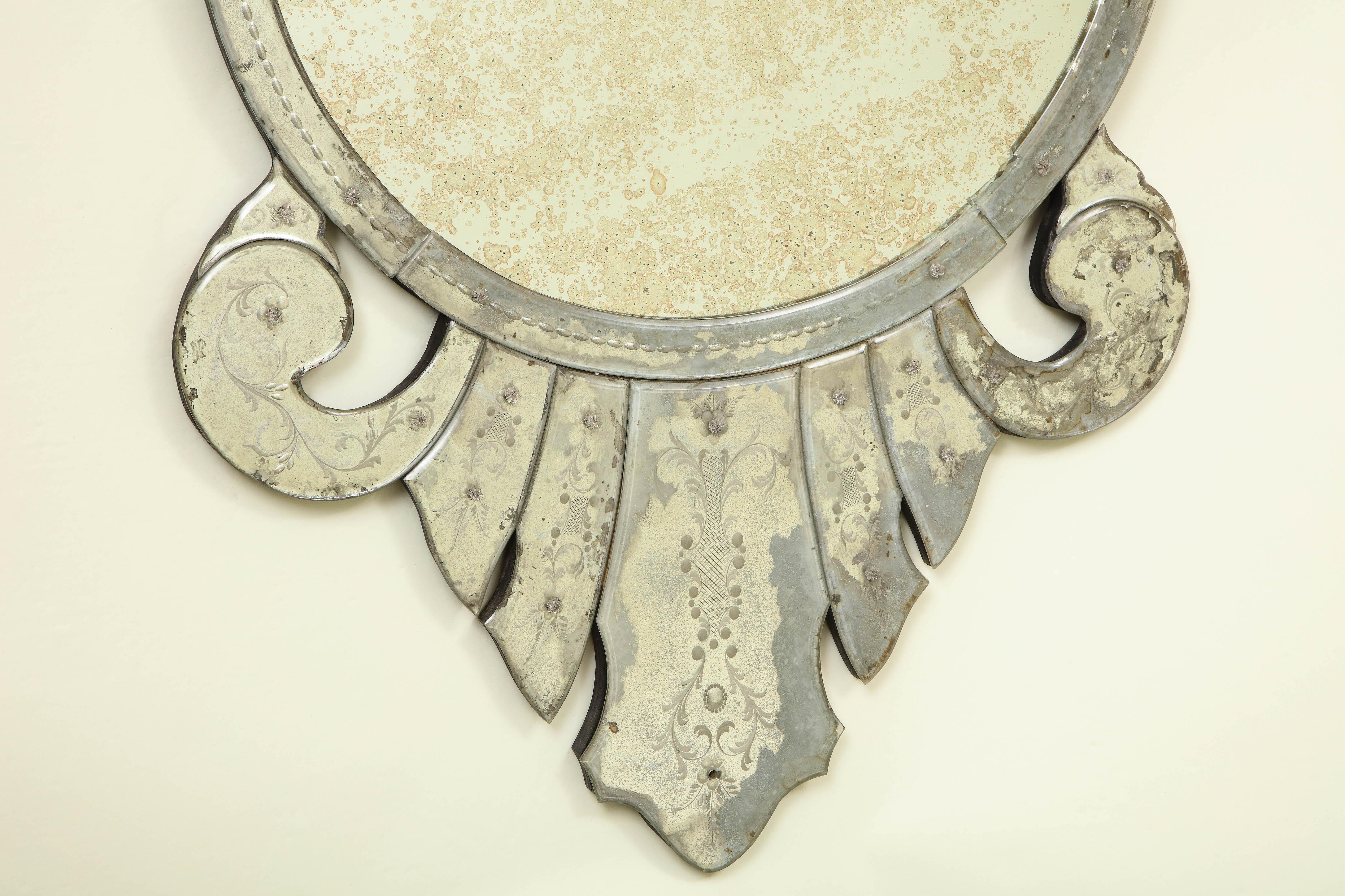 Venetian Glass Shield-Form Mirror In Good Condition In New York, NY