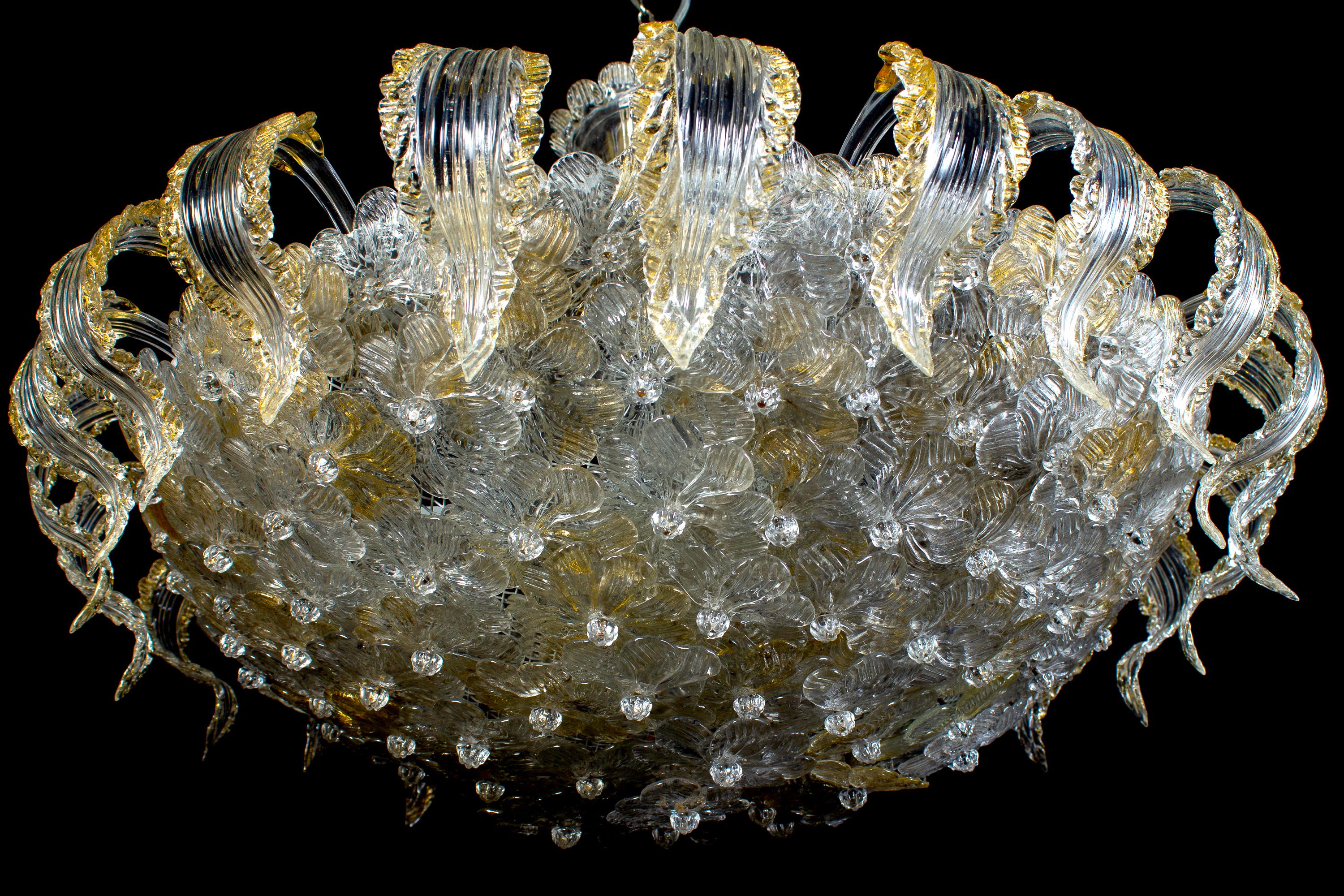 Blown Glass Venetian Gold and Ice Flower Glass Chandelier by Barovier e Toso, 1950