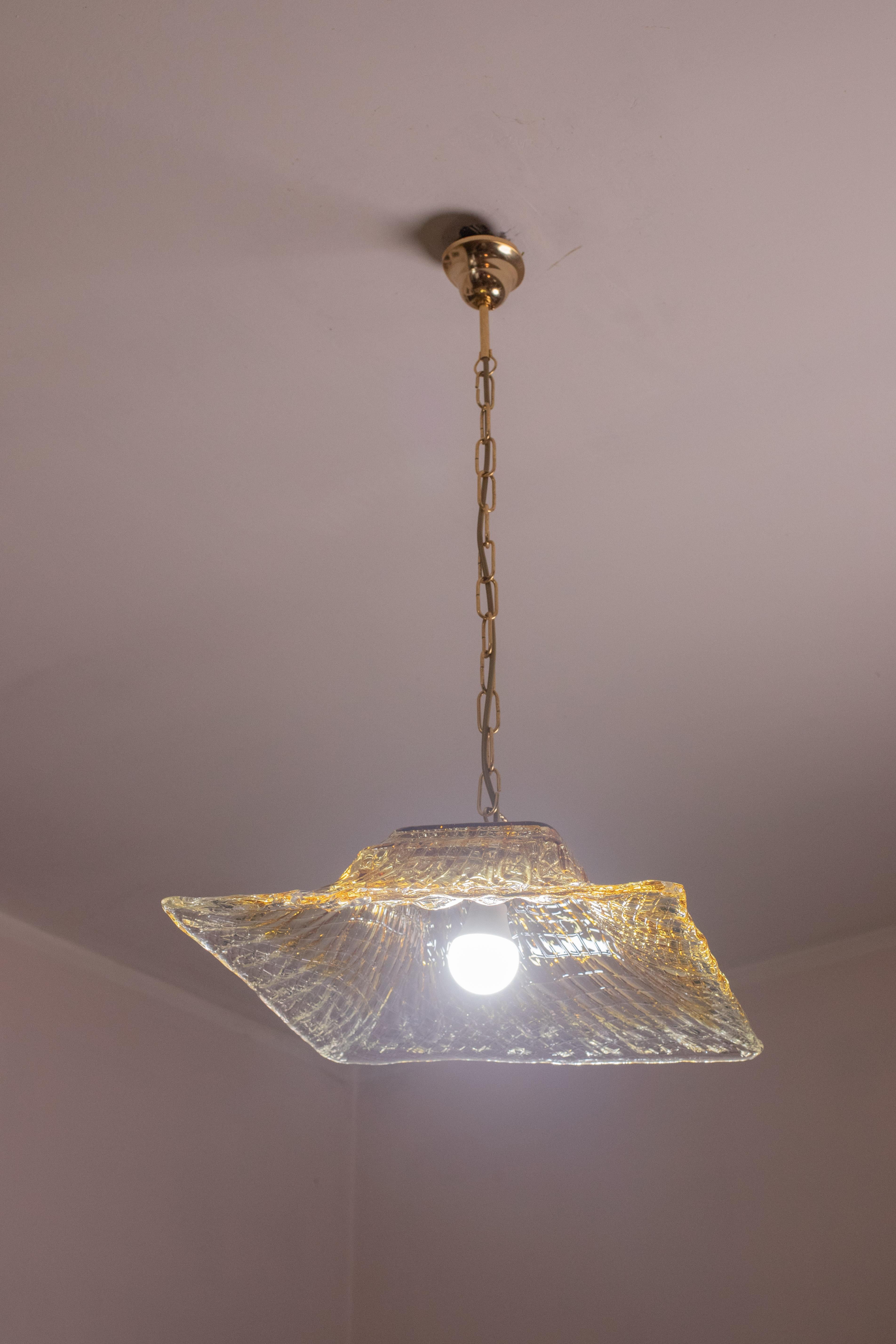 Venetian Gold Vintage Chandelier, Murano Glass, 1970s In Good Condition For Sale In Roma, IT