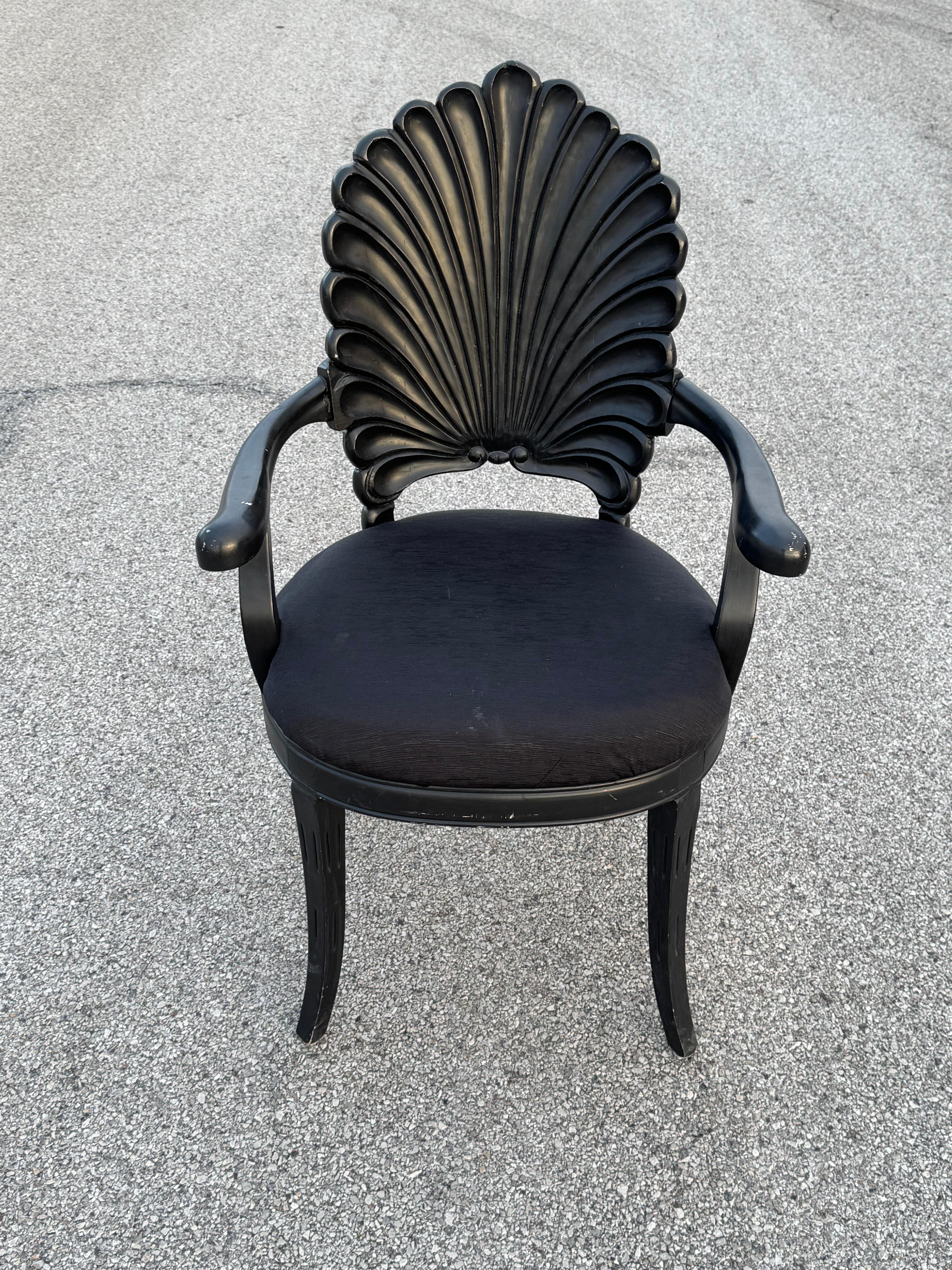 Venezianische Grotte Stil Scalloped schwarz lackiertem Holz Shell zurück Schreibtischstuhl 70s (Hollywood Regency) im Angebot