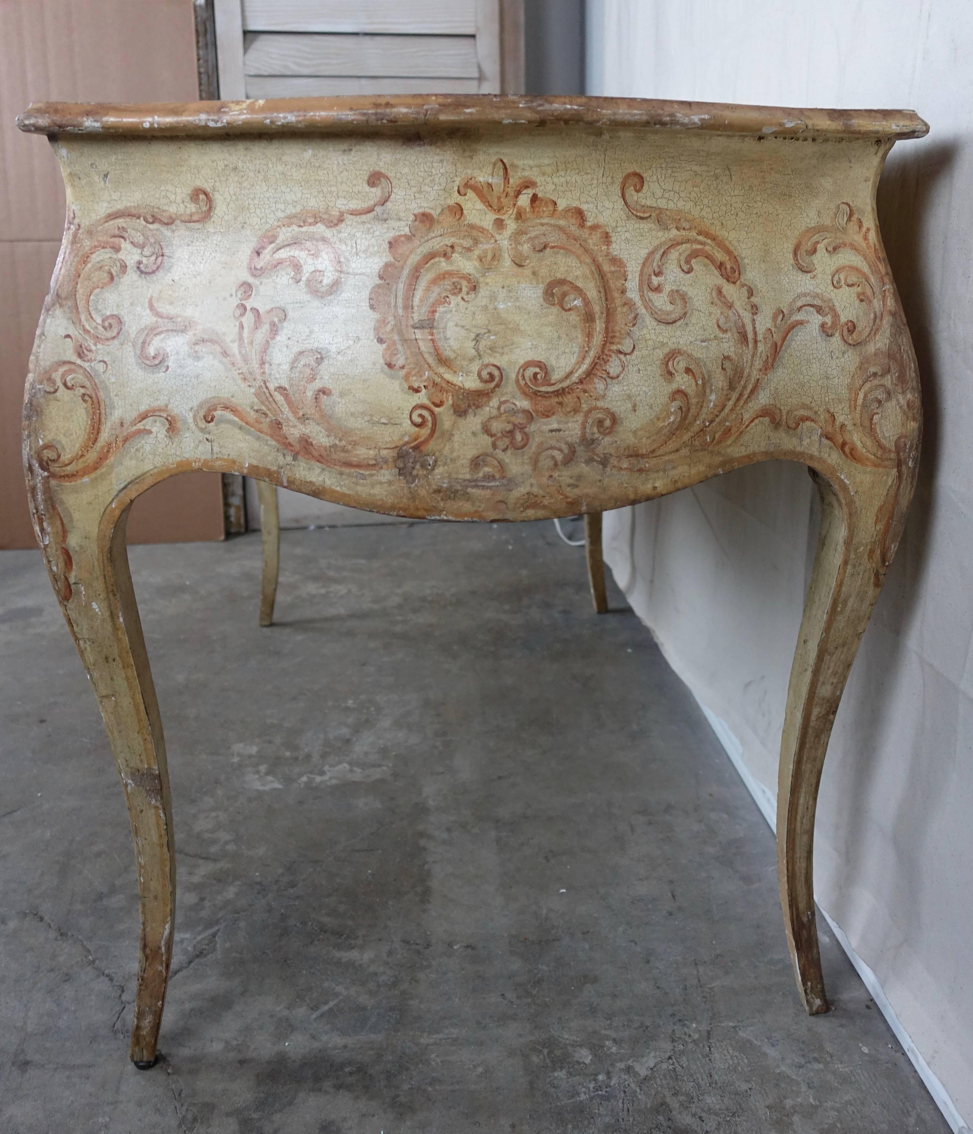 venetian desk
