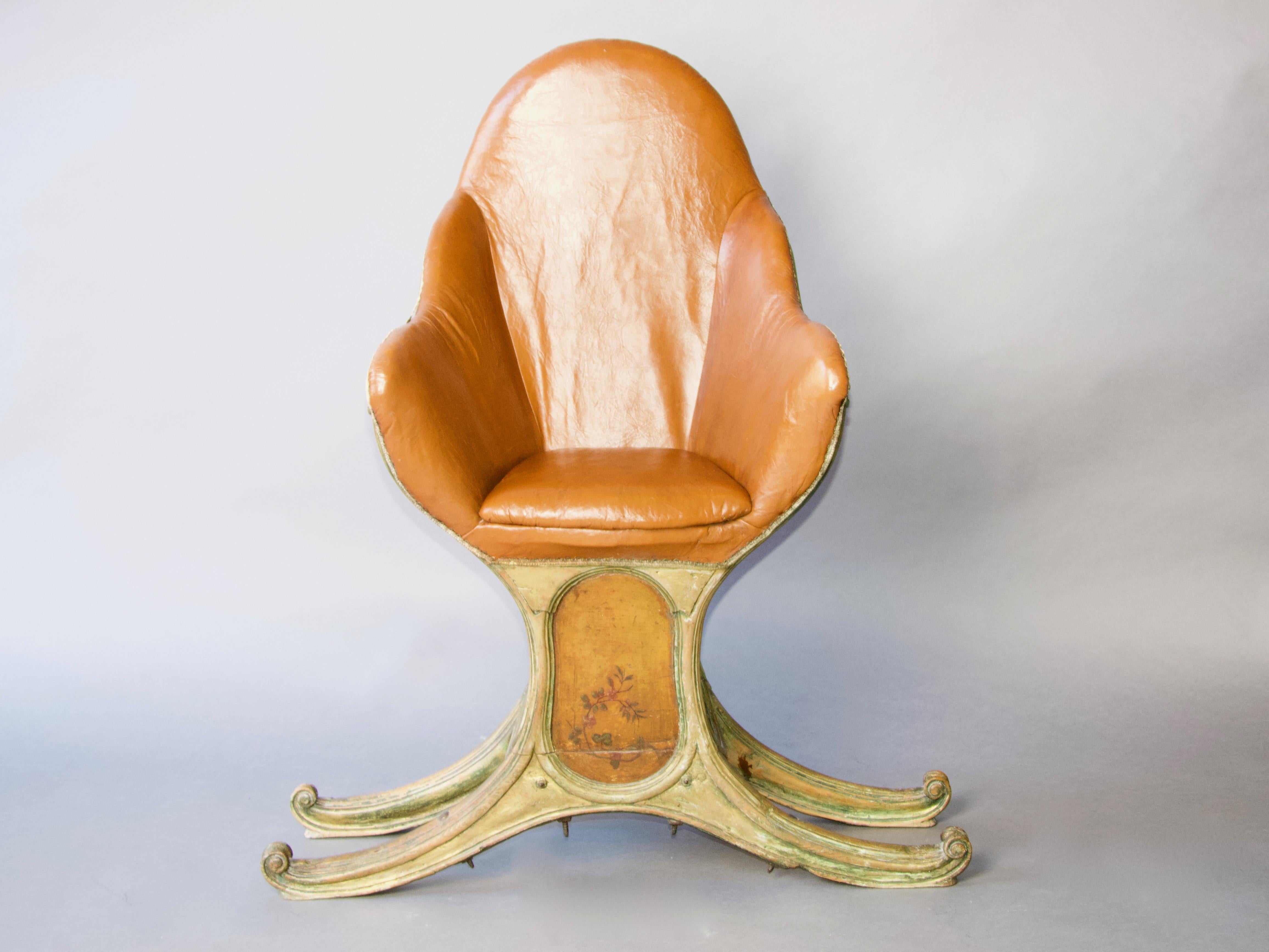 italien Illustré vénitien, polychrome, bois et  Chaise Gondole en cuir en vente
