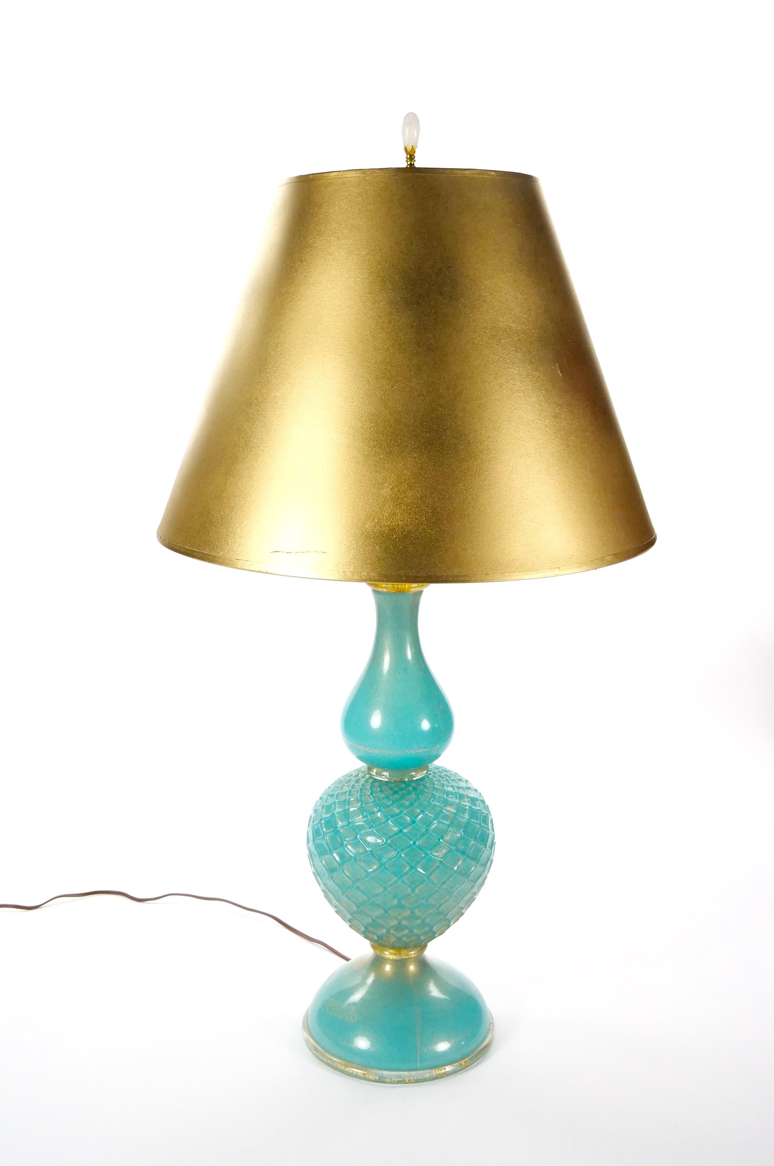 Metà XX secolo Lampada da tavolo in vetro di Murano soffiato a bocca, veneziana e italiana, Barovier e Torso Hand Made in vendita