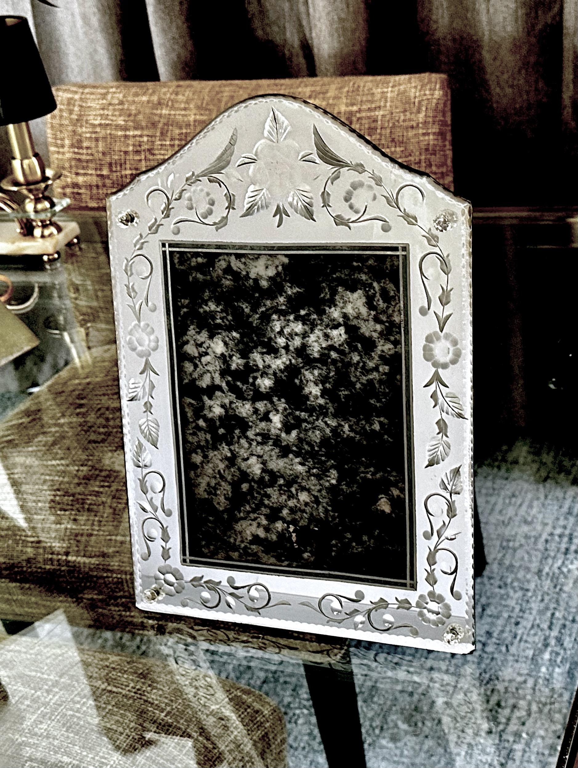 Venetian Italian Etched Mirrored Table Picture Frame For Sale 6