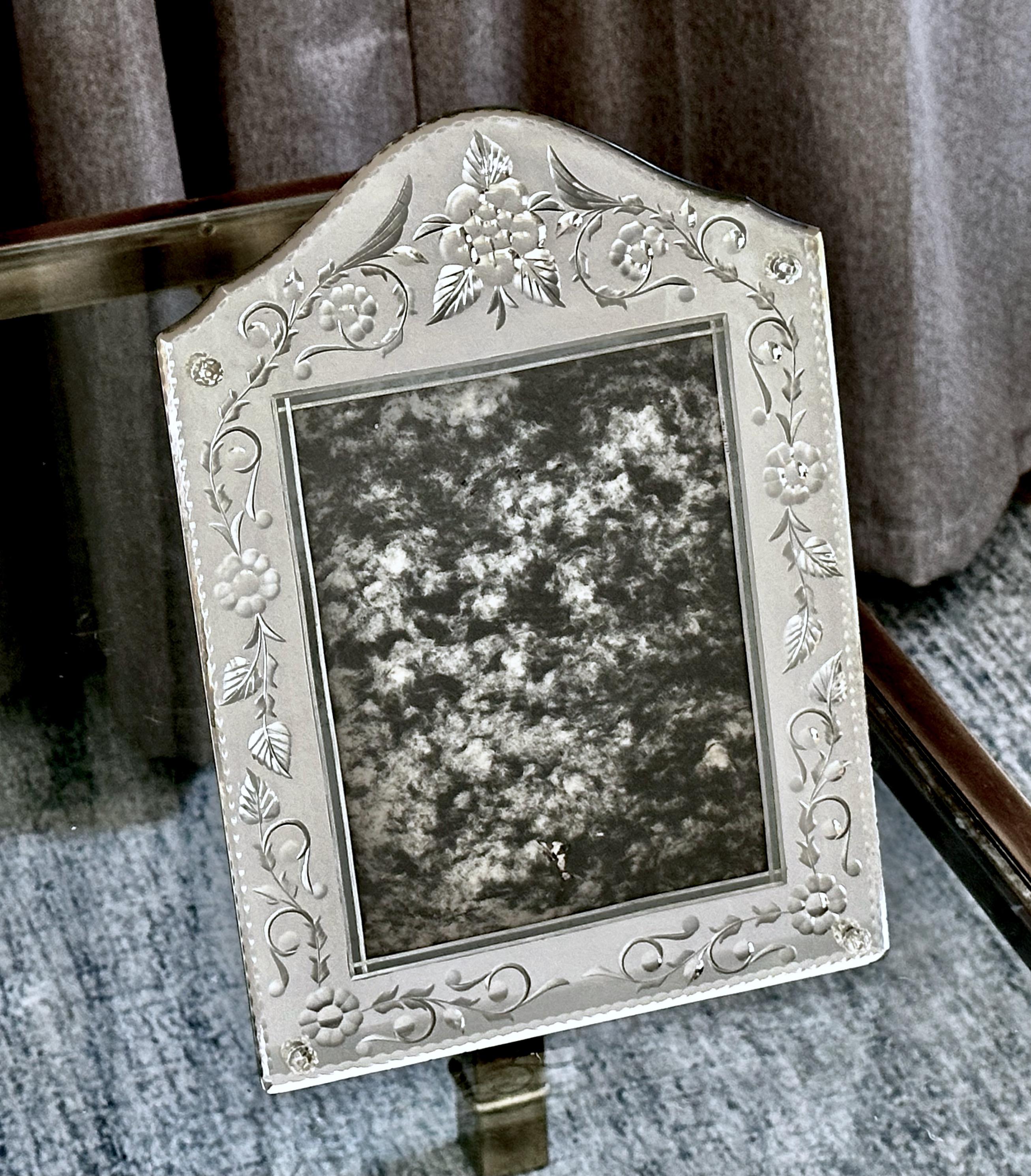 Venetian Italian Etched Mirrored Table Picture Frame For Sale 13