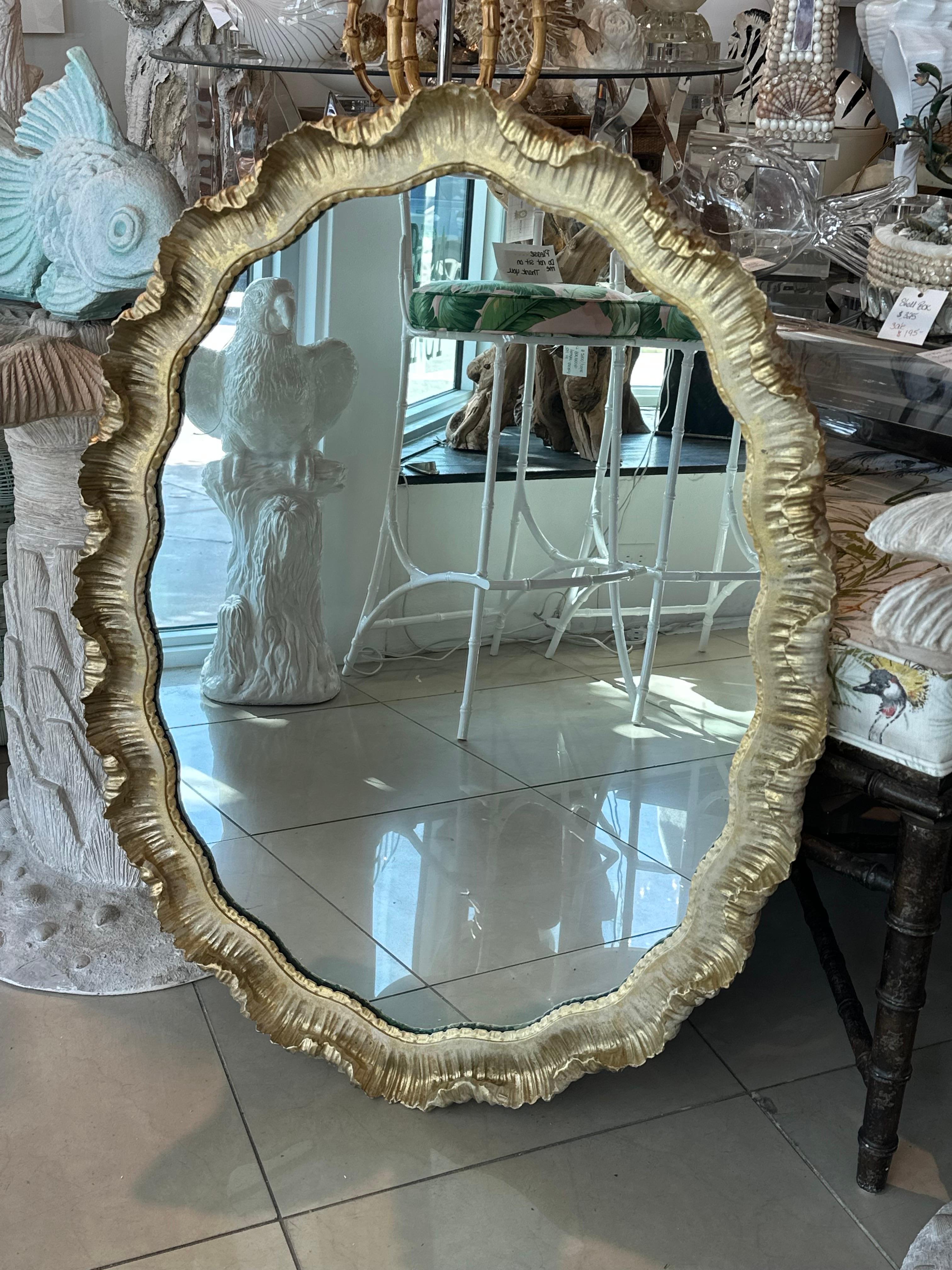 Venetian Italian Gold Gilt Wood Gesso Scalloped Ruffle Oval Wall Mirror  For Sale 5