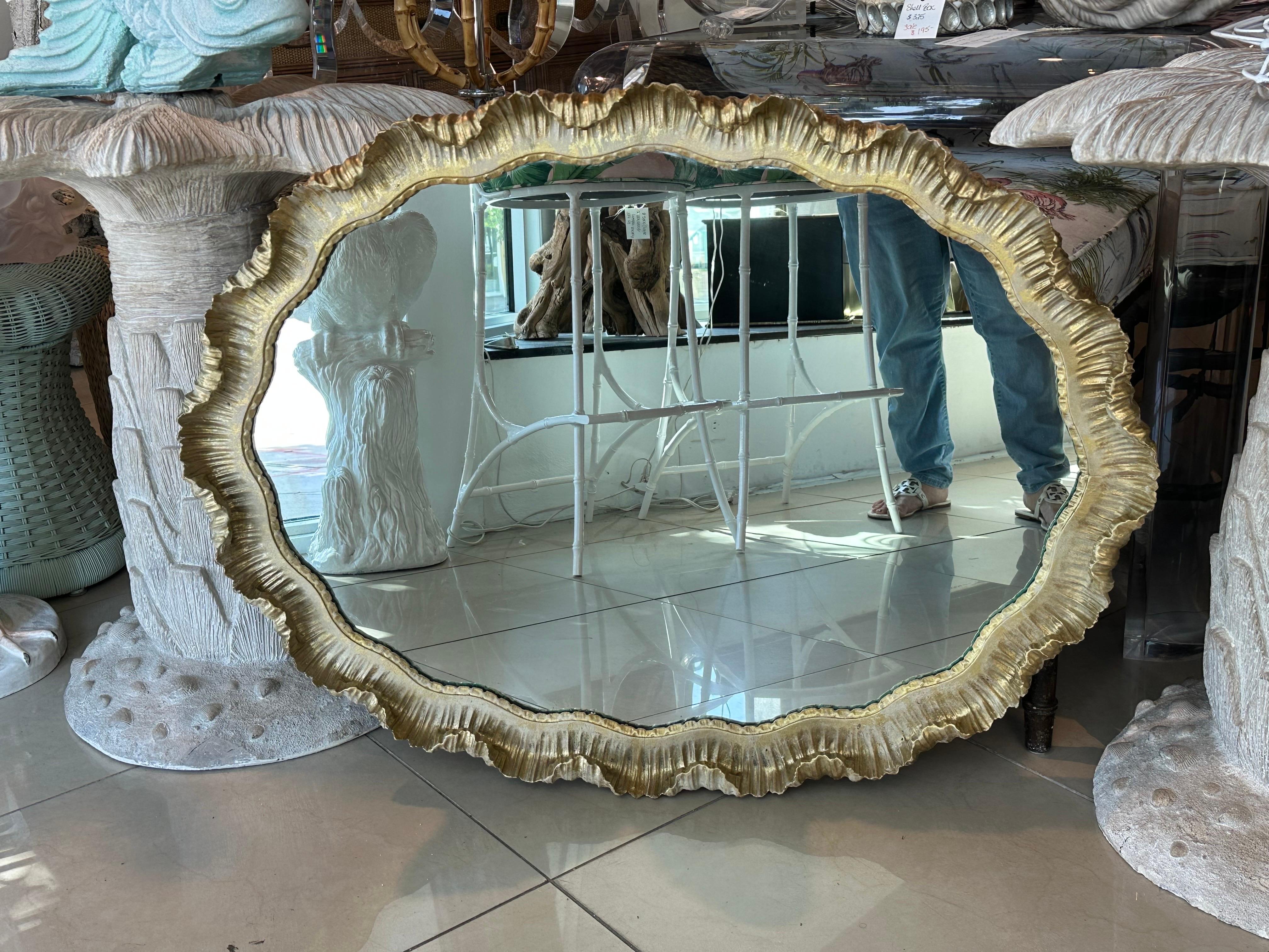 Venetian Italian Gold Gilt Wood Gesso Scalloped Ruffle Oval Wall Mirror  For Sale 3