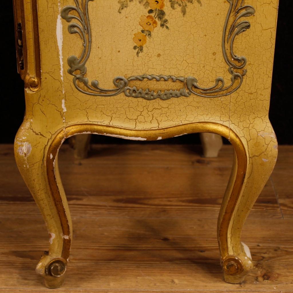 Venetian Lacquered, Painted and Gilded Bedside Table, 20th Century For Sale 4