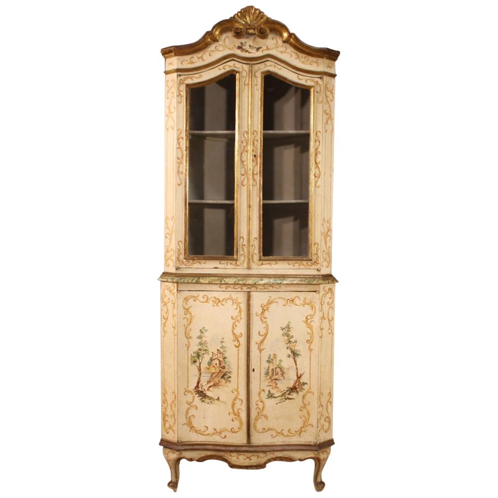 Venetian Lacquered, Painted and Gilded Corner Cabinet For Sale