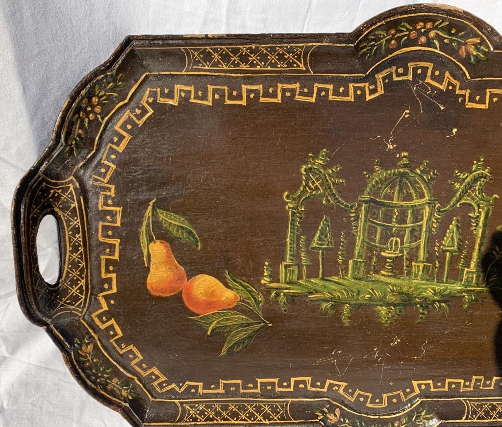 Venetian Lacquered Wood Tray, Venice 18th Century, Rococo Painted In Good Condition For Sale In Varmo, IT