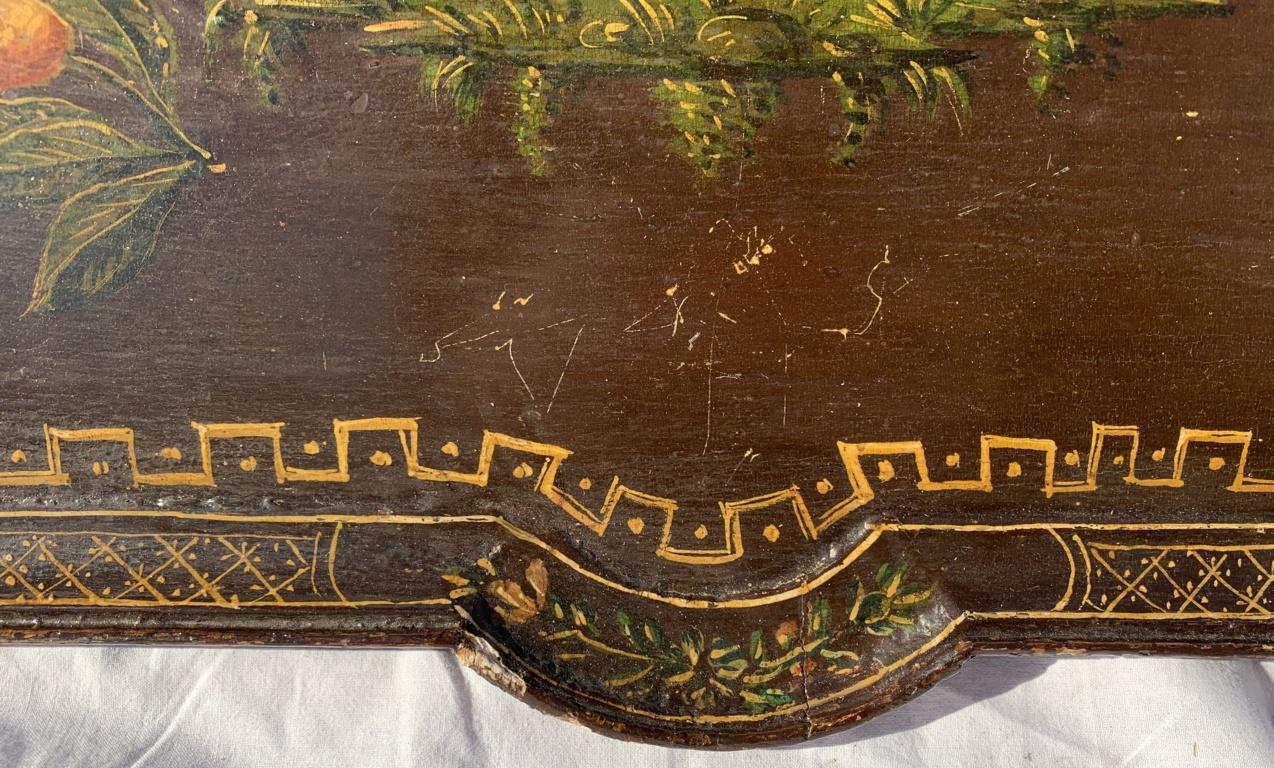 Venetian Lacquered Wood Tray, Venice 18th Century, Rococo Painted For Sale 2
