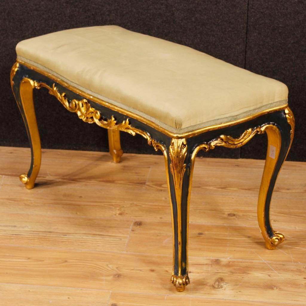 Venetian Lacquered, Carved and Golden Stool from 20th Century In Good Condition In Vicoforte, Piedmont