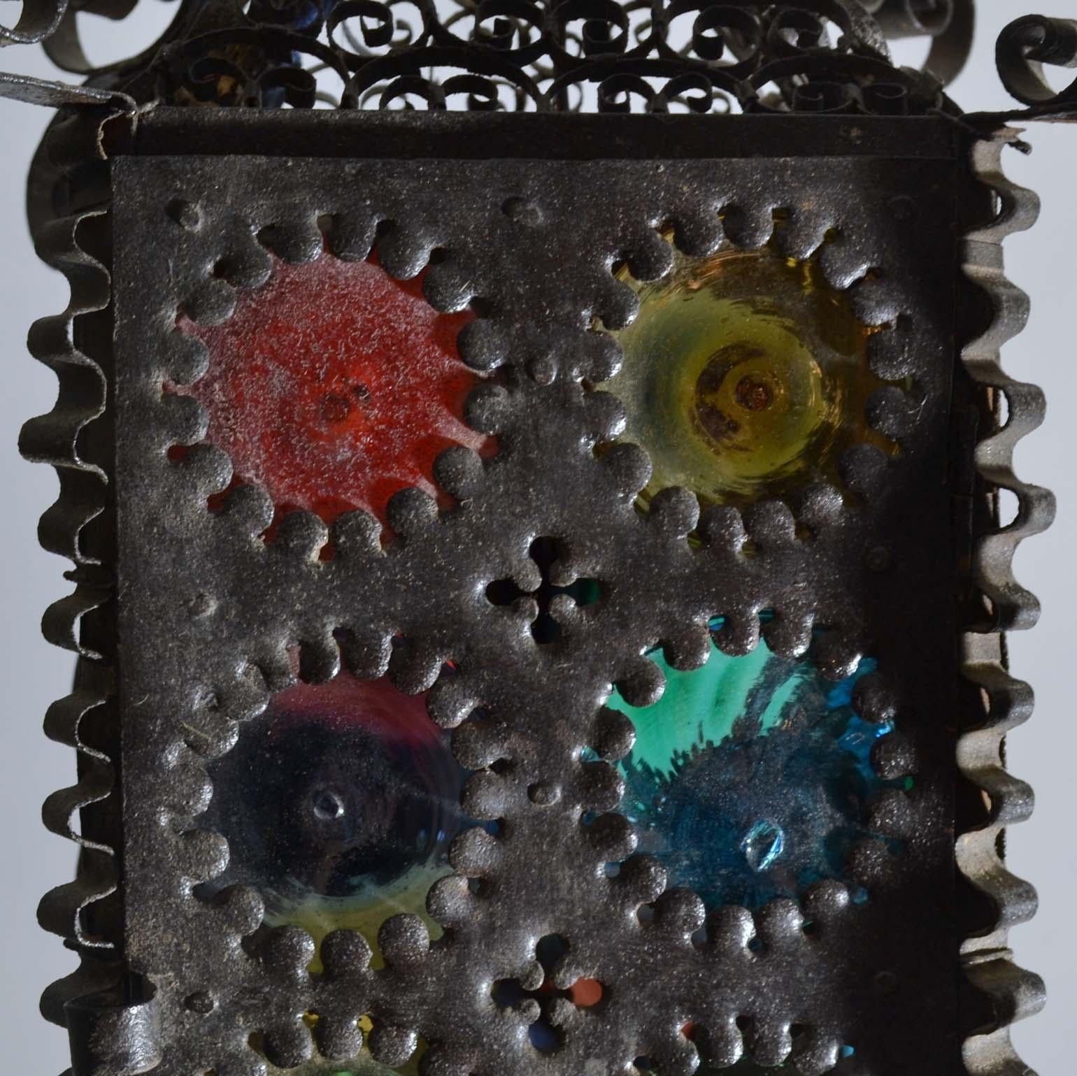 Venezianische Laterne mit farbigen Muranoglasscheiben, spätes 19. Jahrhundert im Angebot 9
