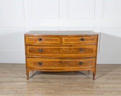 Venetian Louis XVI Chest of Drawers in Walnut, 18th Century