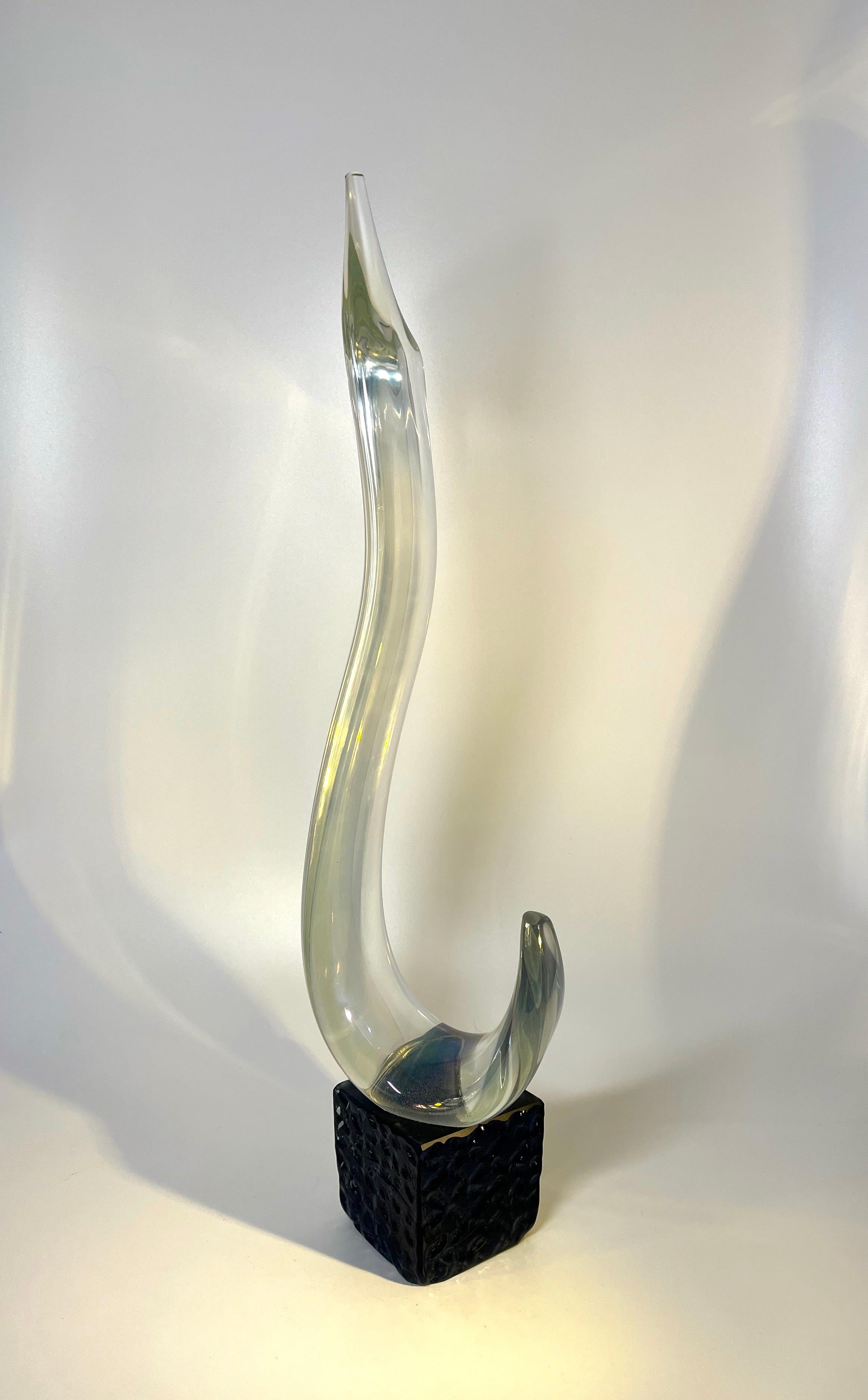 20ième siècle Exceptionnelle sculpture abstraite en ruban de cristal du Maestro Elio Raffaeli vénitien en vente
