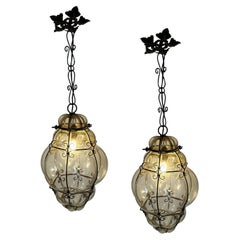 Venetian Magic Lanterns, Pair of Elegant Murano Pendants, 1980's