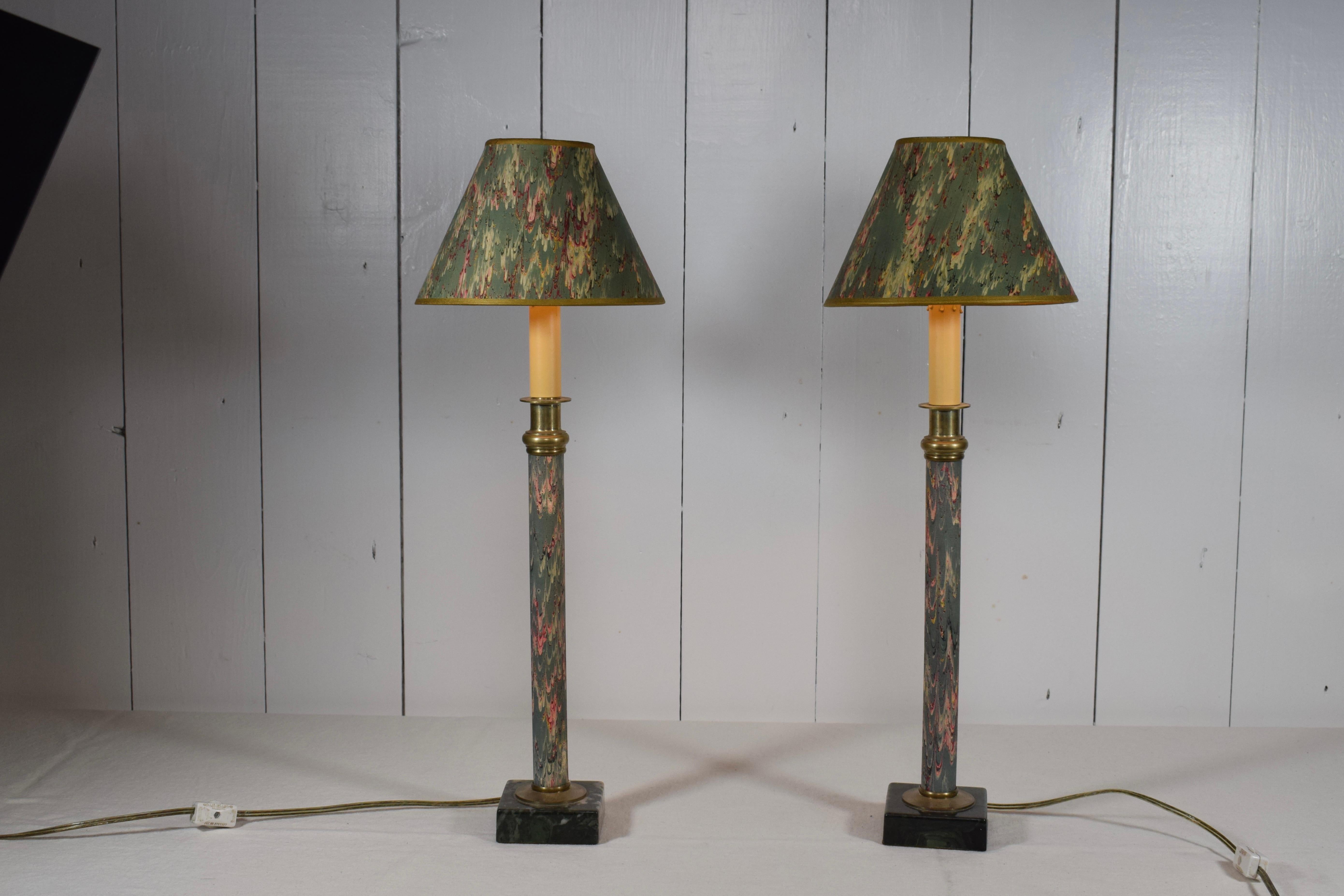 Lámparas candelabro de pergamino marmoleado veneciano en Bueno estado para la venta en Southampton, NJ