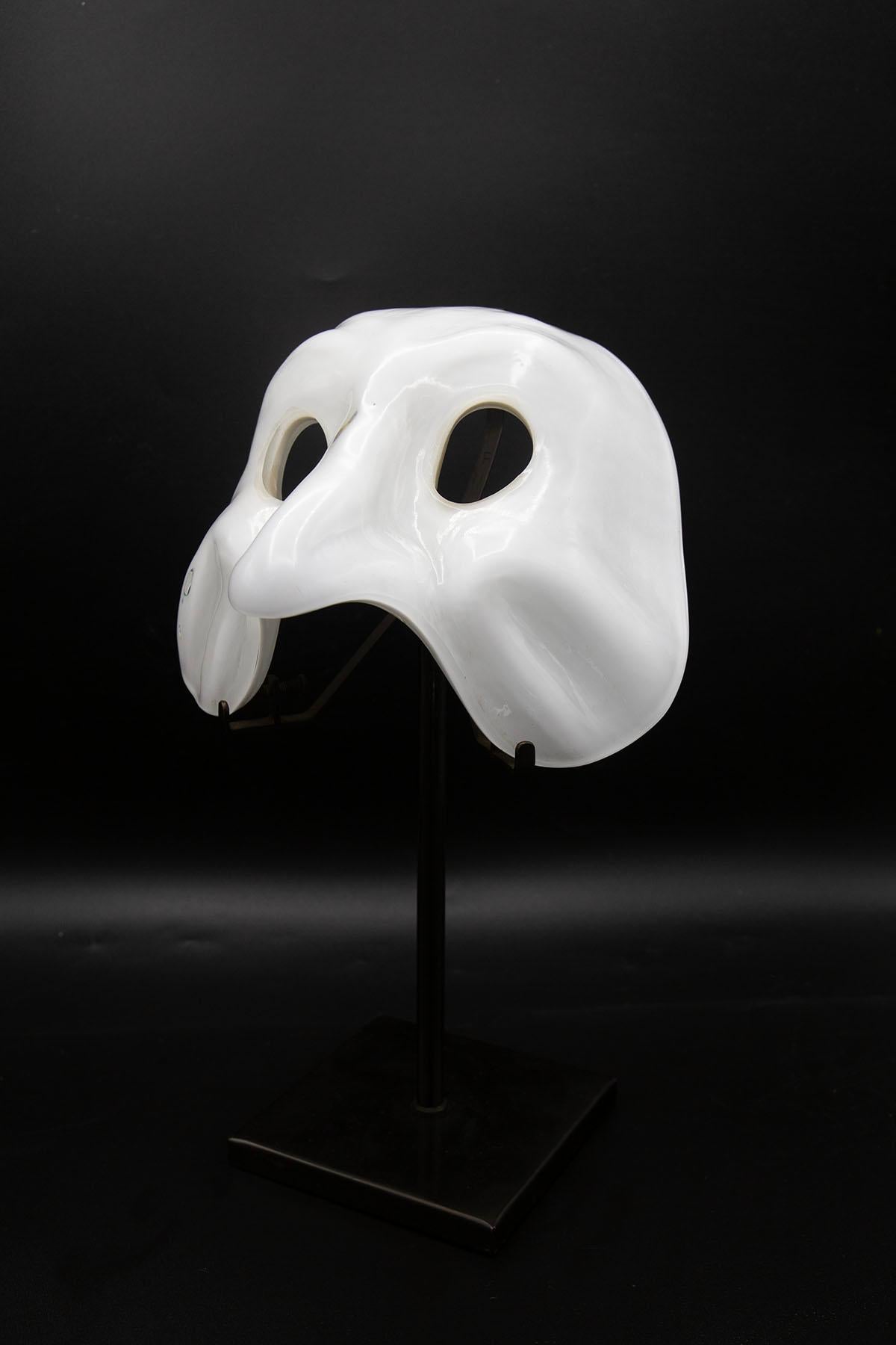 Late 20th Century Venetian mask in Murano glass, Venini label For Sale