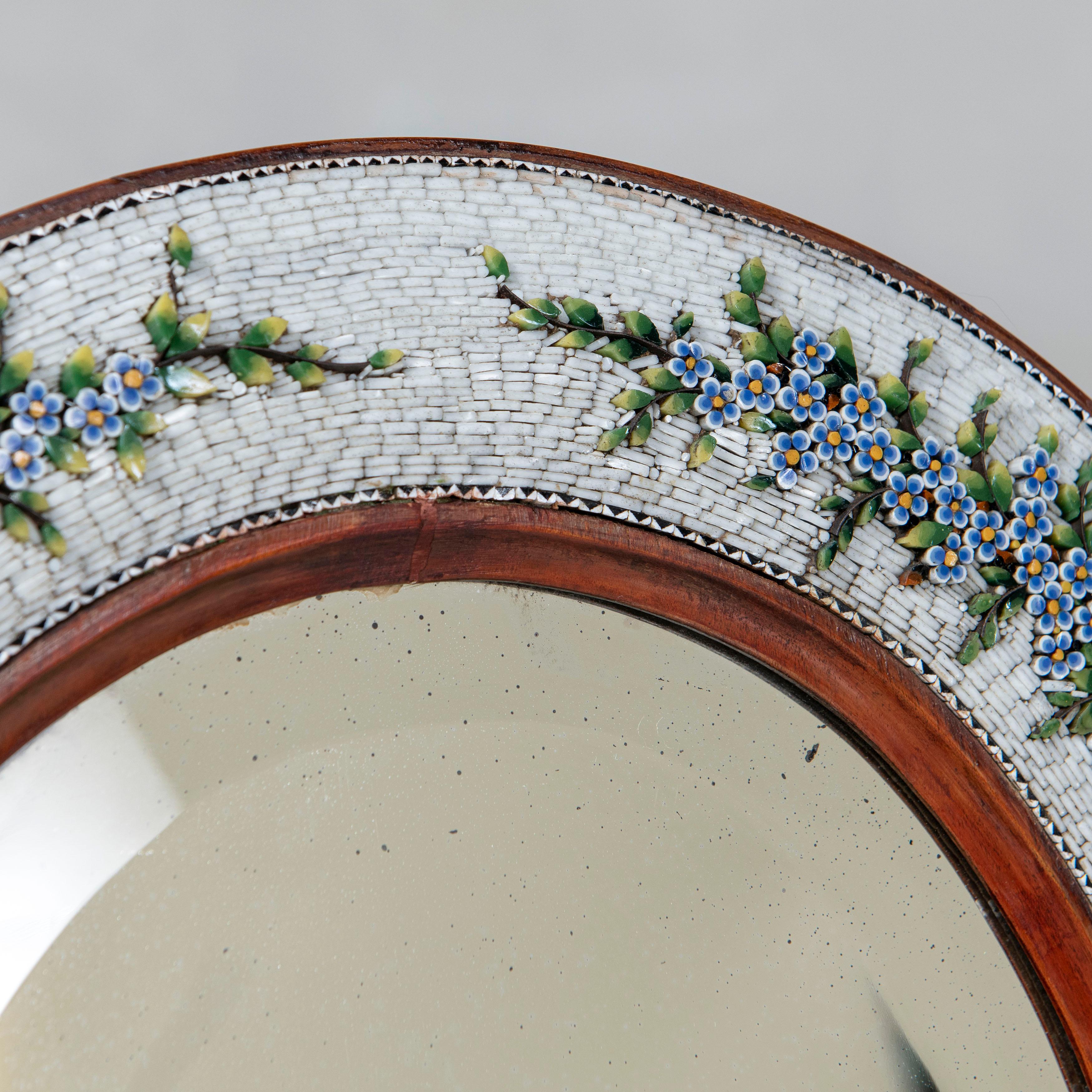 Venetian Micromosaic Mirror, Italy, circa 1890 In Good Condition For Sale In Buenos Aires, Buenos Aires