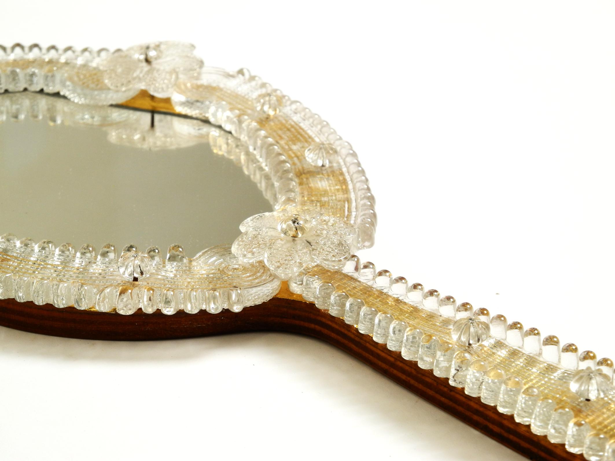 Venetian Mid-Century hand or wall mirror with Murano glass rosettes For Sale 10