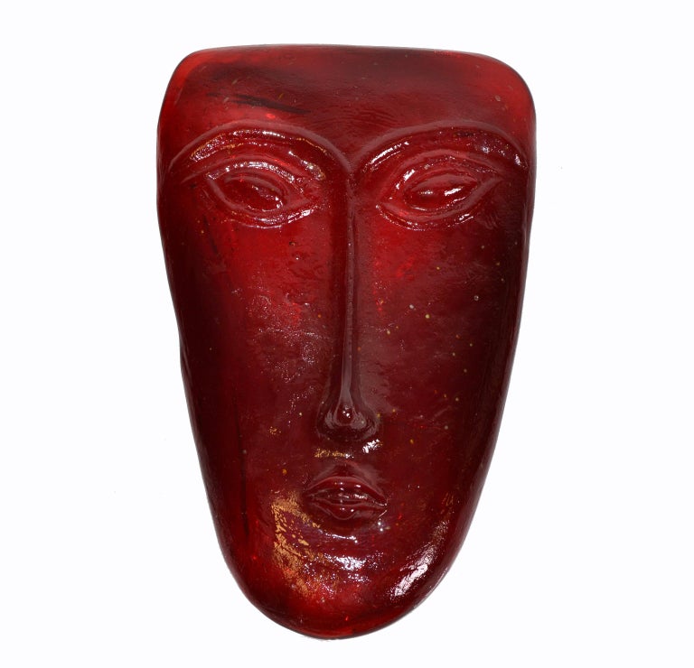 Folk Art Mid-Century Modern Blown Red Art Glass Face Masks, México In Good Condition For Sale In Miami, FL