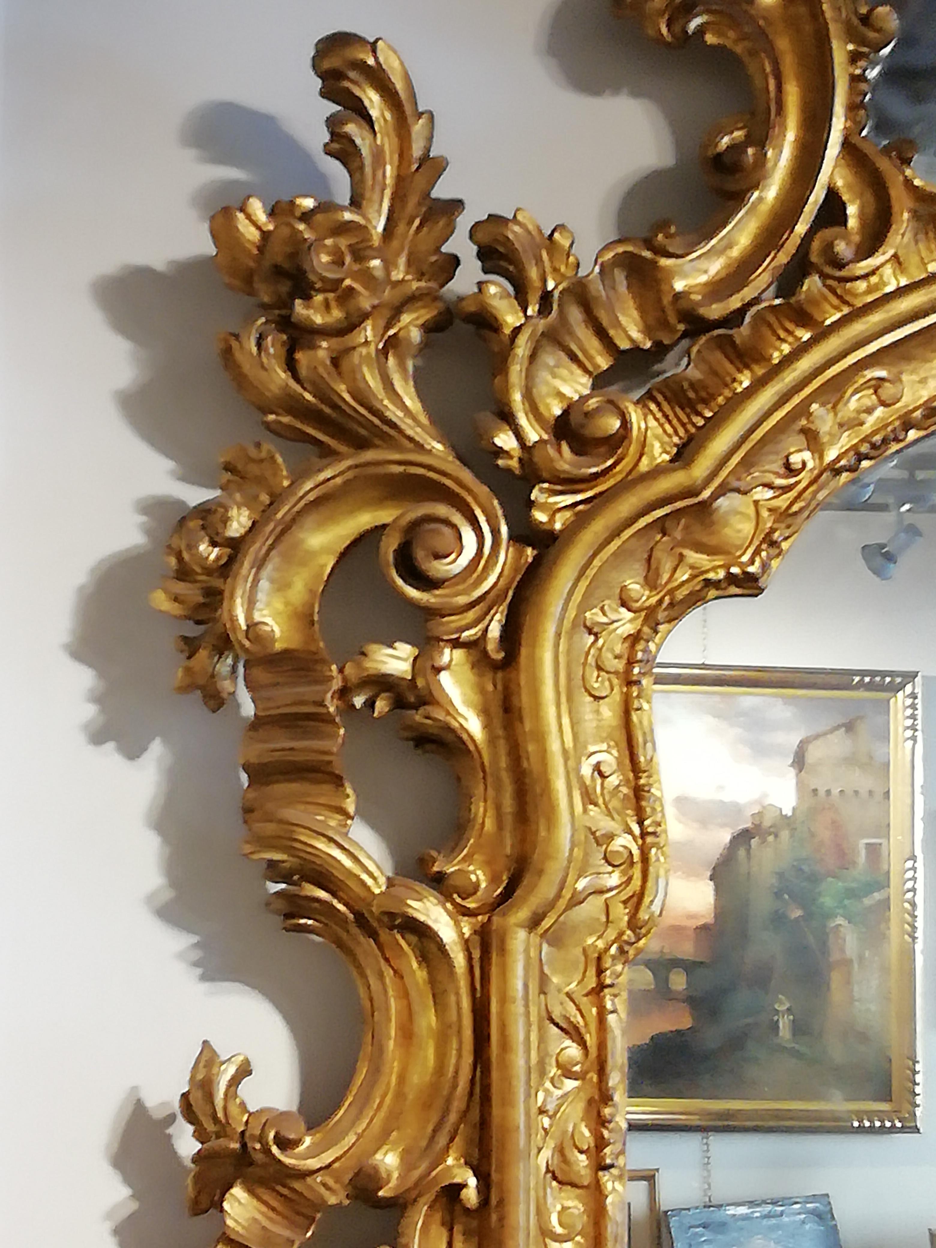 Gilt Venetian Mirror, Carved Golden Wood Gold Leaf Italian Manufacture, 20th Century For Sale