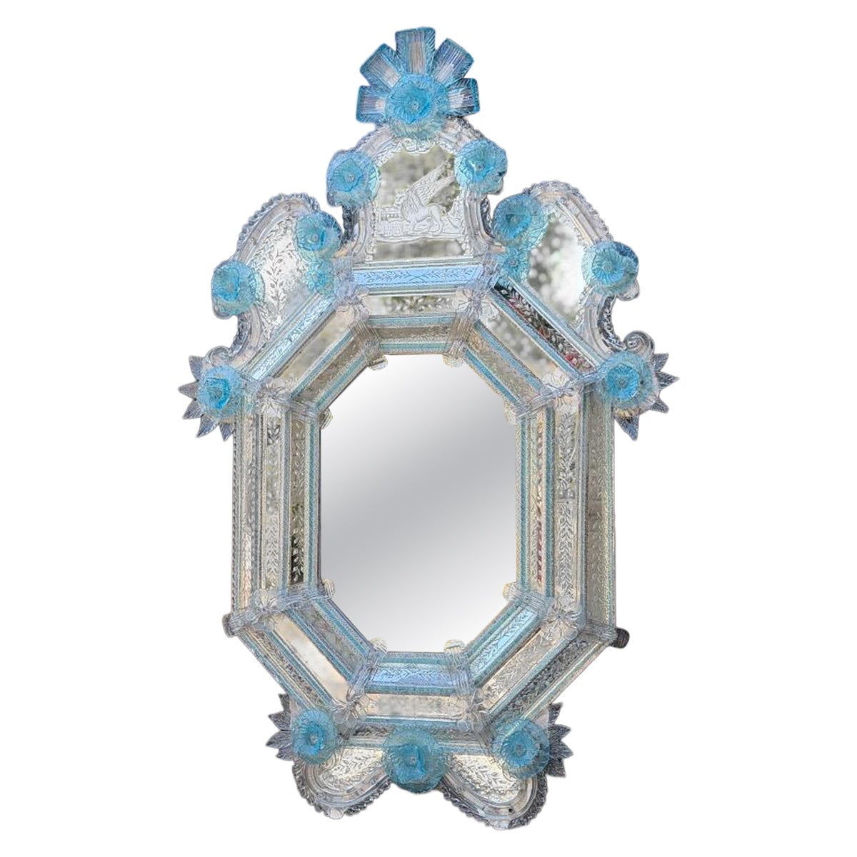 Venetian mirror in colorless and blue Murano glass, around 1930 For Sale