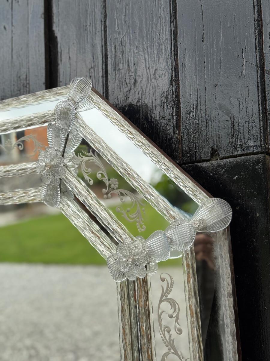 Venetian mirror in colourless Murano glass, circa 1920 In Excellent Condition For Sale In Honnelles, WHT