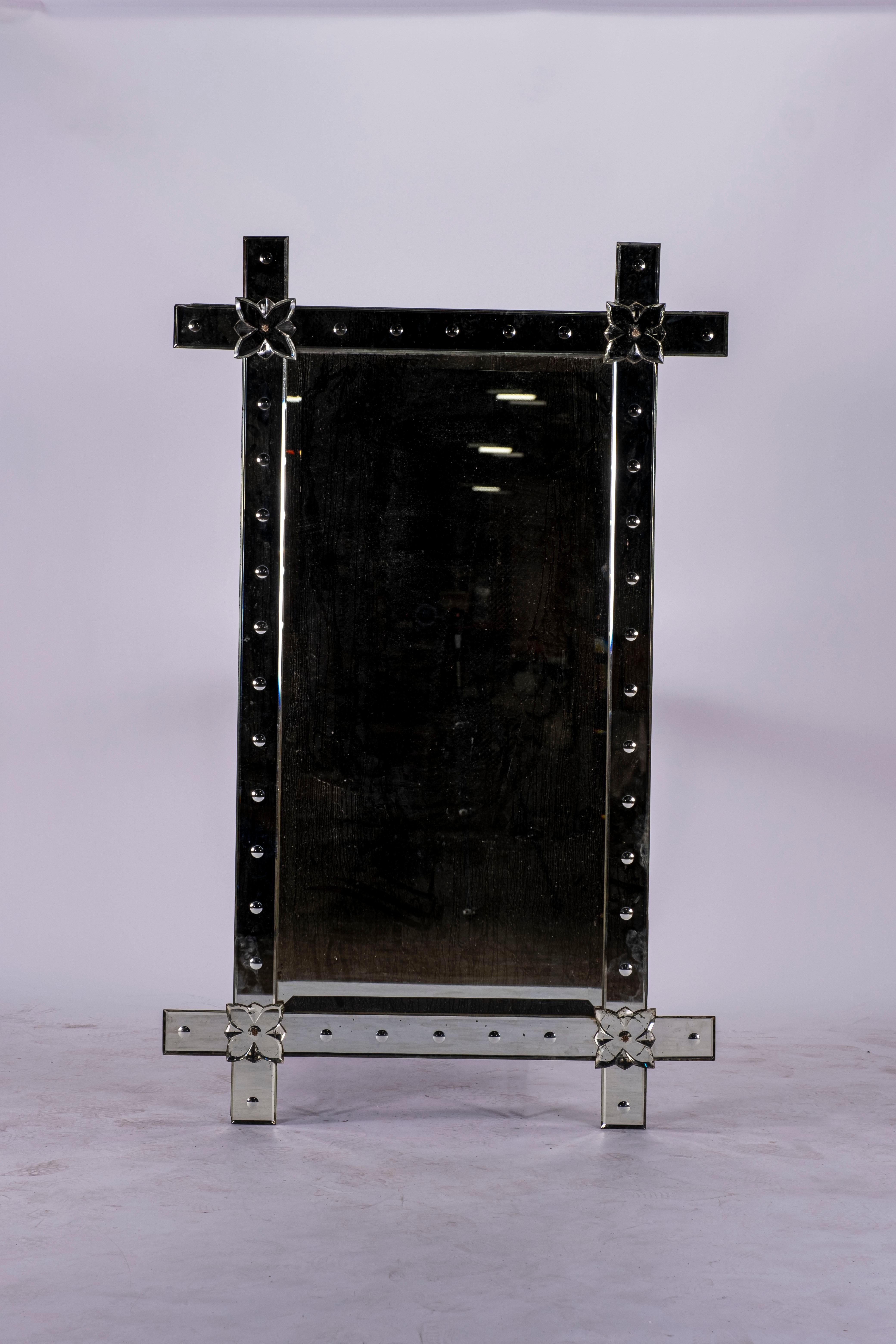Venetian Mirror with Bubble Detail For Sale 3