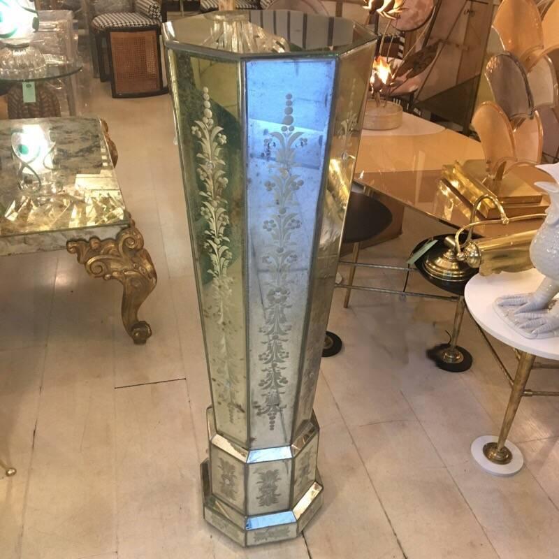 Venetian Mirrored Engraved Glass Column, 1950s In Good Condition In Florence, IT