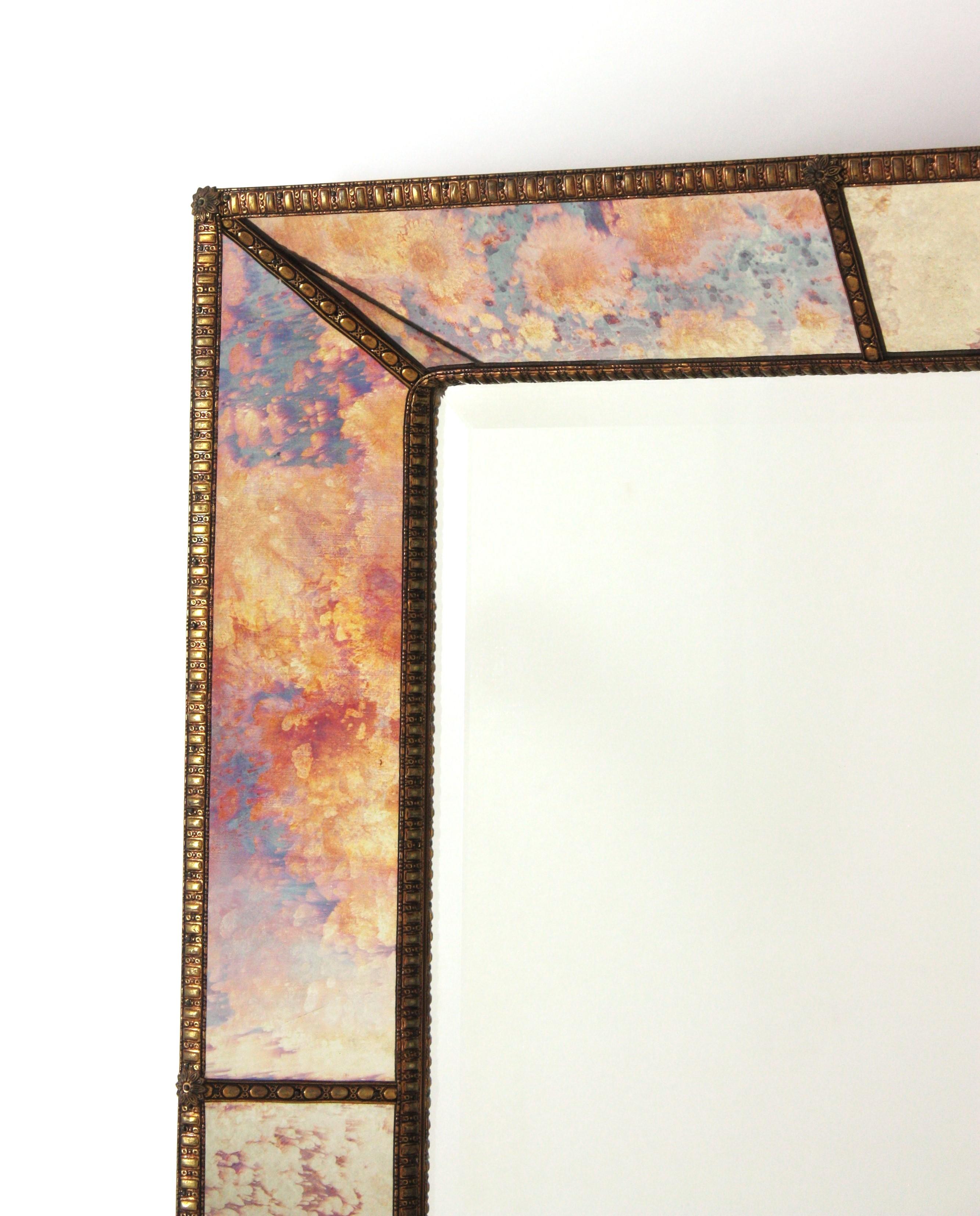Miroir rectangulaire vénitien moderne, verre rose violet or bleu et laiton en vente 2