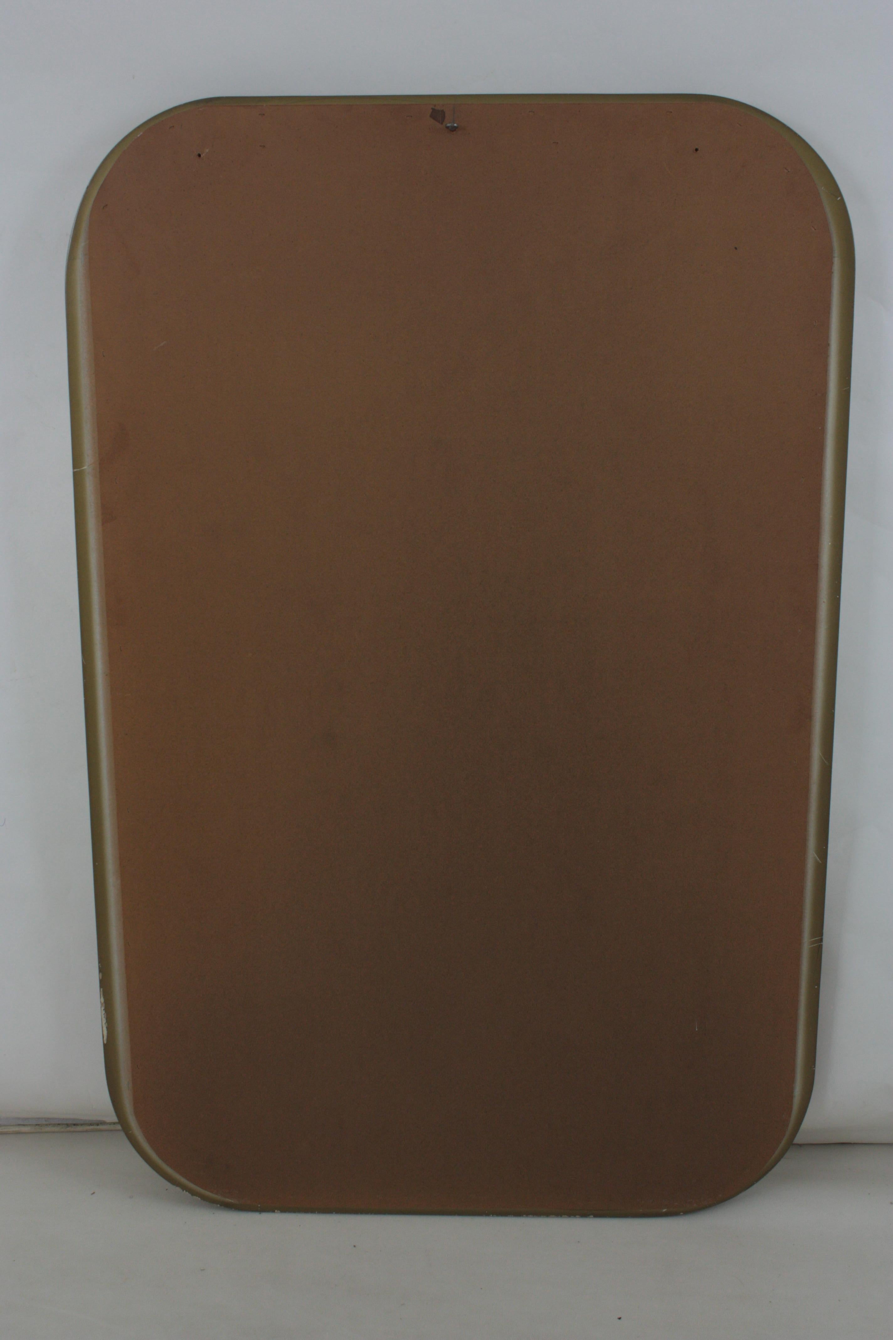 Miroir rectangulaire vénitien moderne avec détails en laiton en vente 5