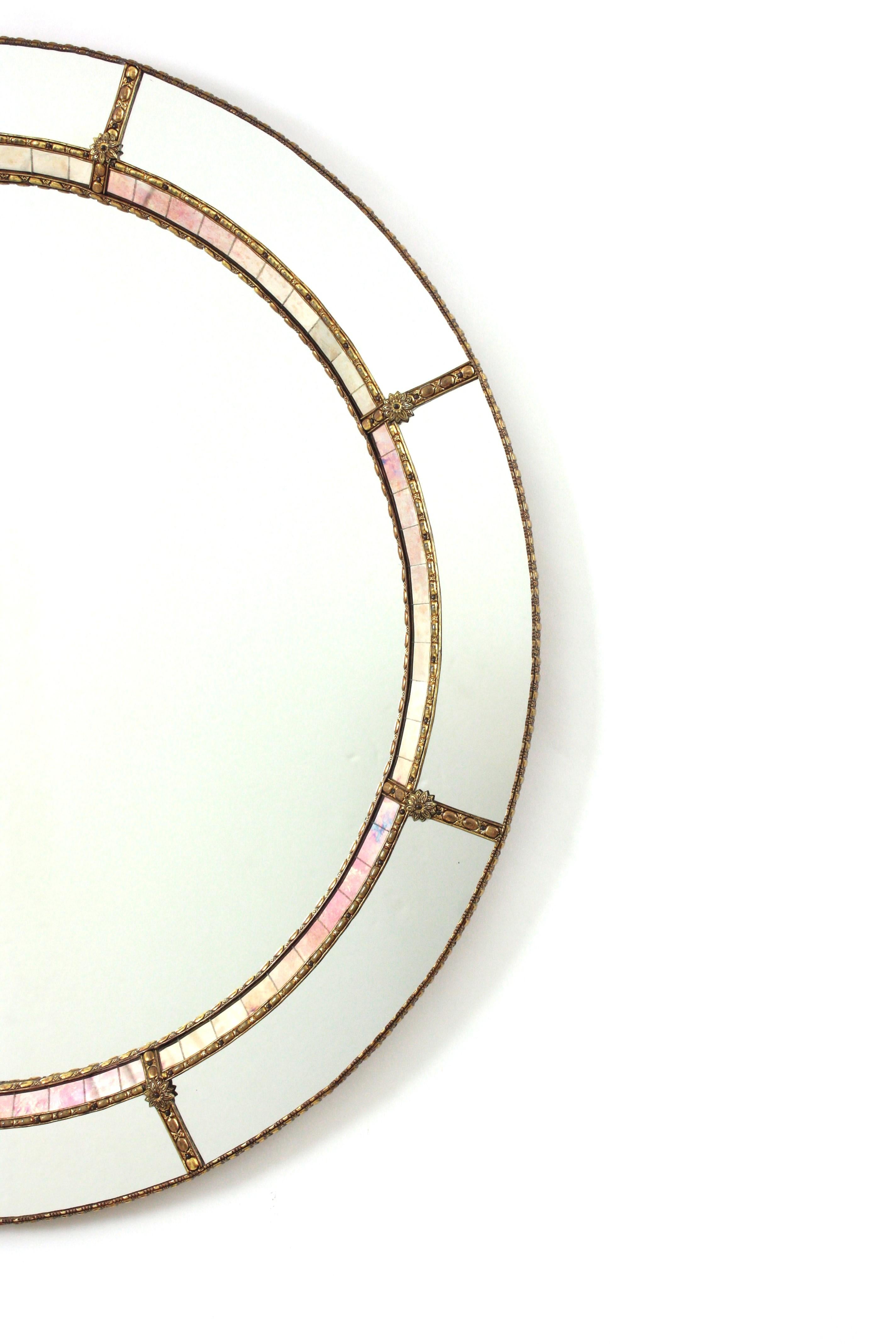 Venetian Modern Round Wall Mirror with Pink Purple Glass and Brass Details For Sale 1