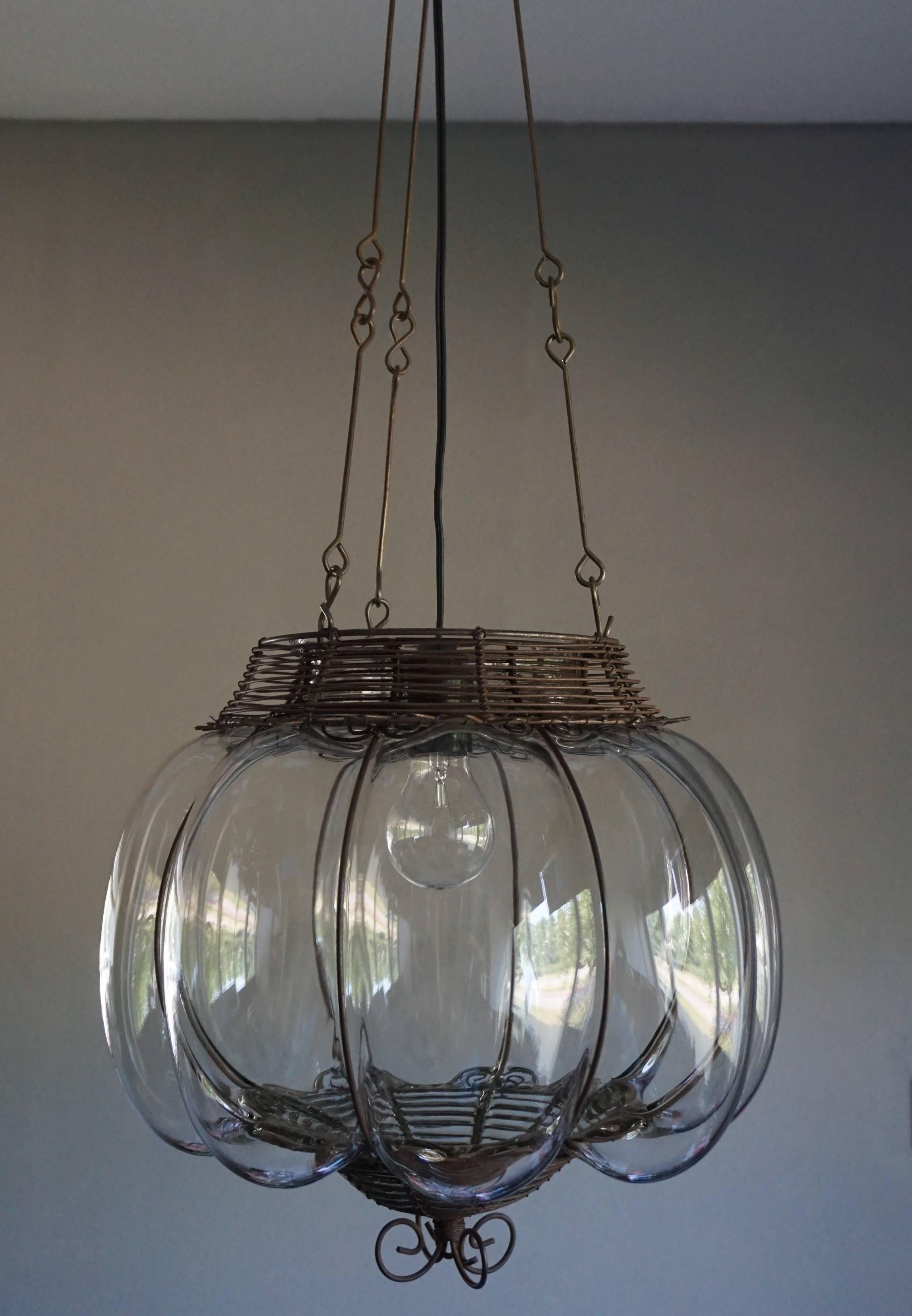 Venetian Mouthblown Glass into a Hand-crafted Iron Frame Pendant Light Fixture For Sale 3