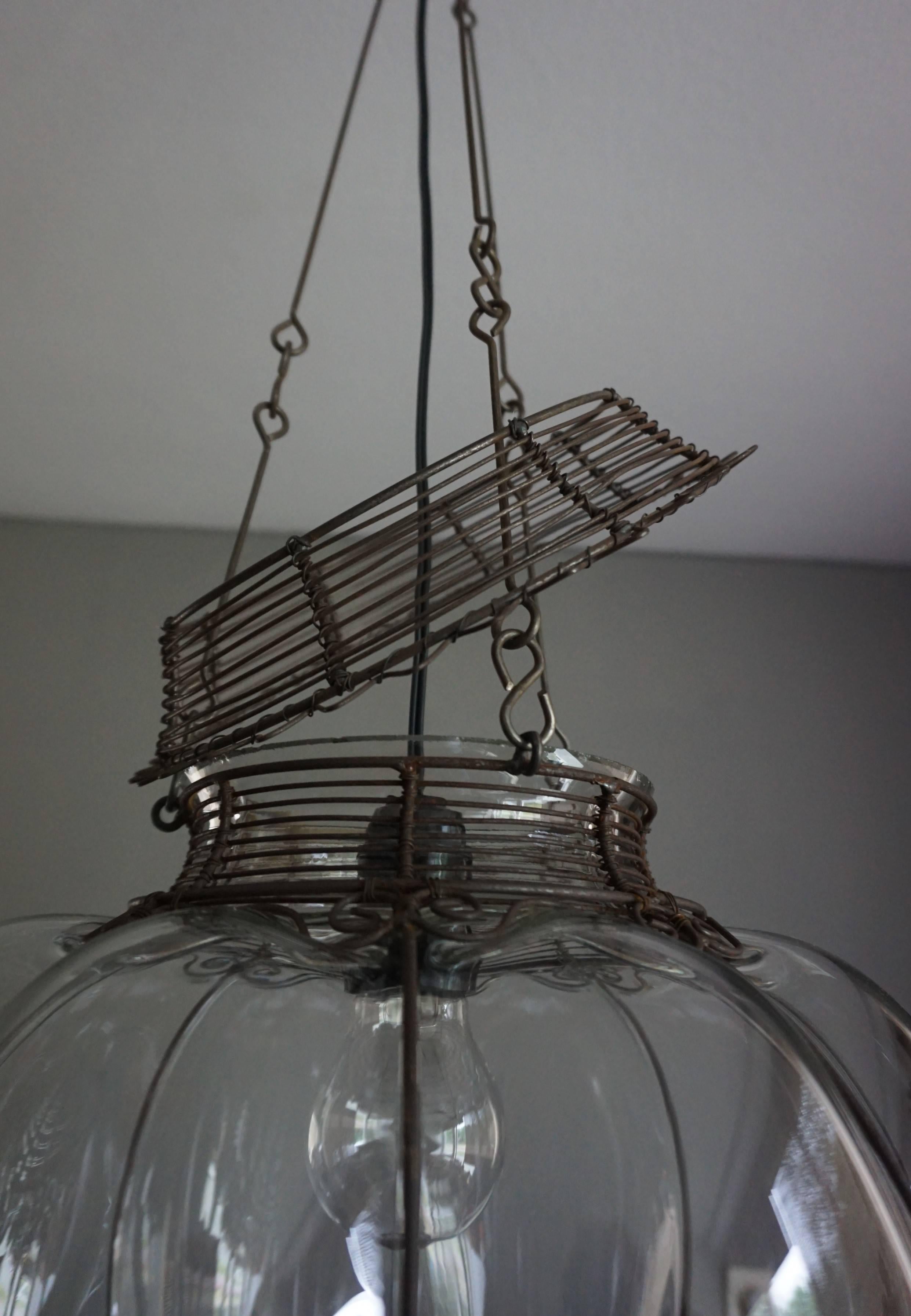 Venetian Mouthblown Glass into a Hand-crafted Iron Frame Pendant Light Fixture For Sale 5