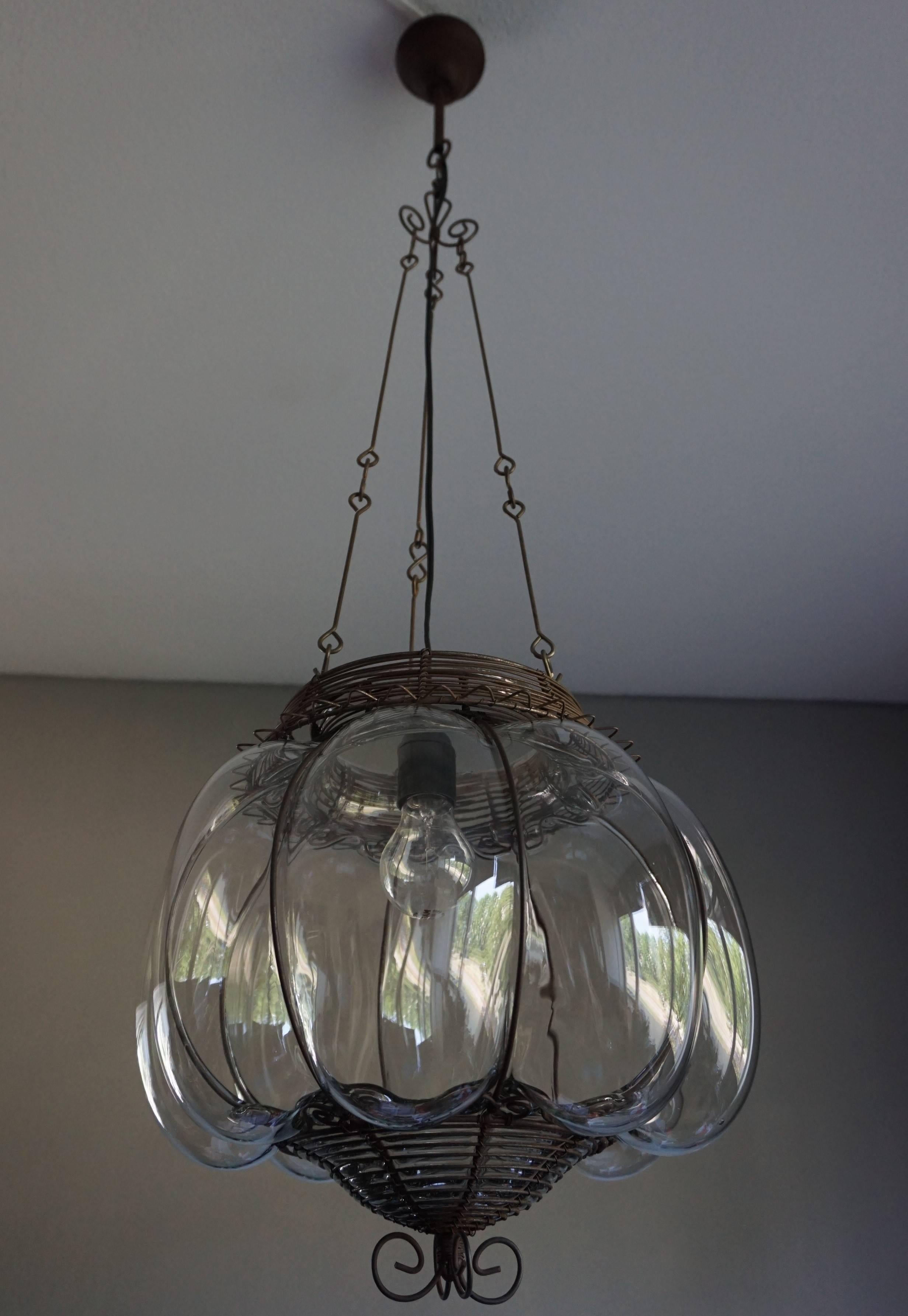 Venetian Mouthblown Glass into a Hand-crafted Iron Frame Pendant Light Fixture For Sale 12