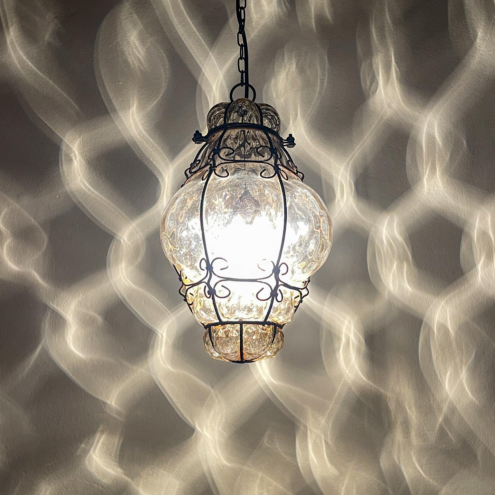 Venetian Murano Caged Glass Pendant Lamp, Italy 1940s In Good Condition In Miklavž Pri Taboru, SI