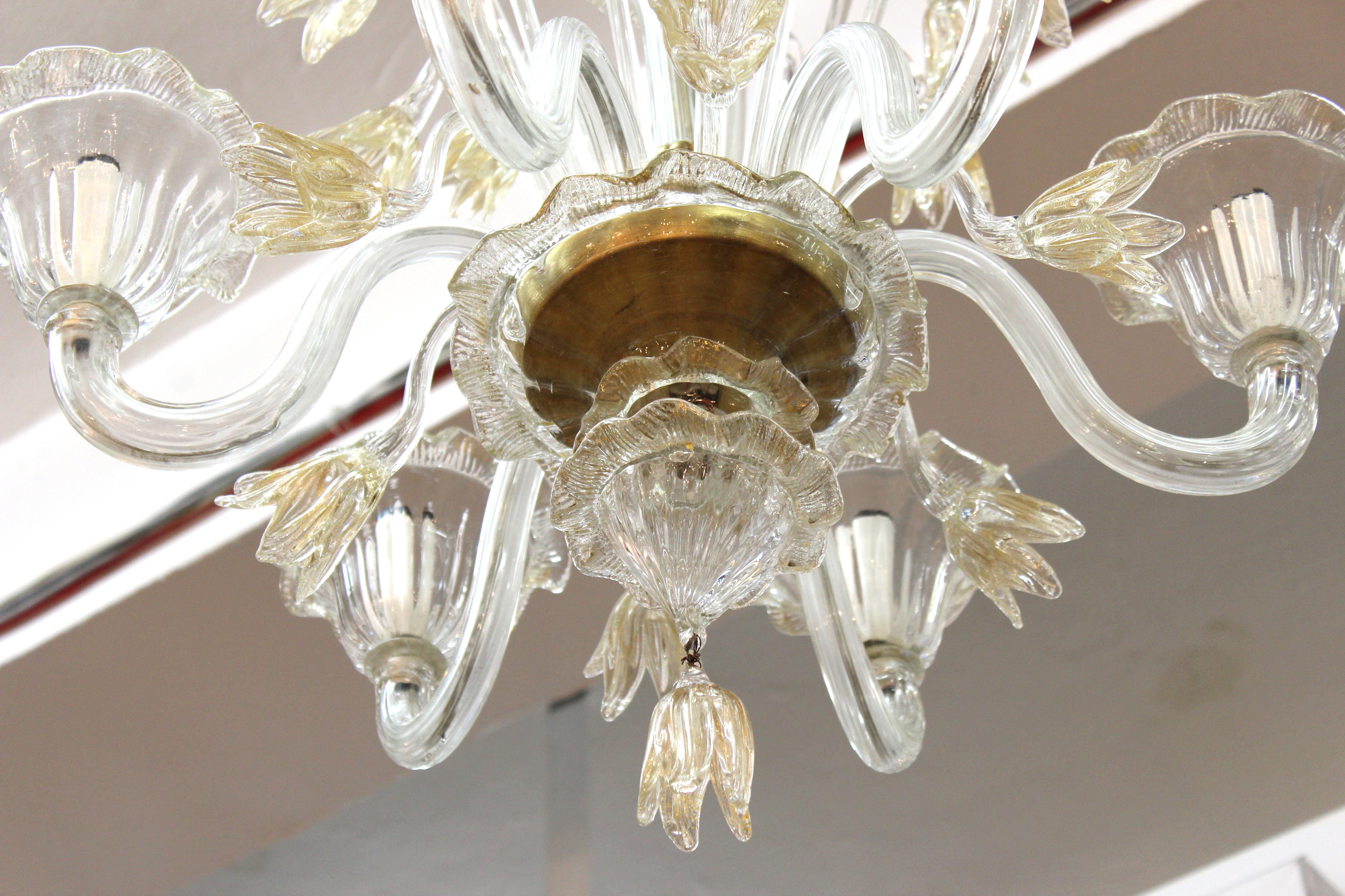 Venetian Murano Chandelier with Gold Flecked Hand Blown Glass In Good Condition In New York, NY