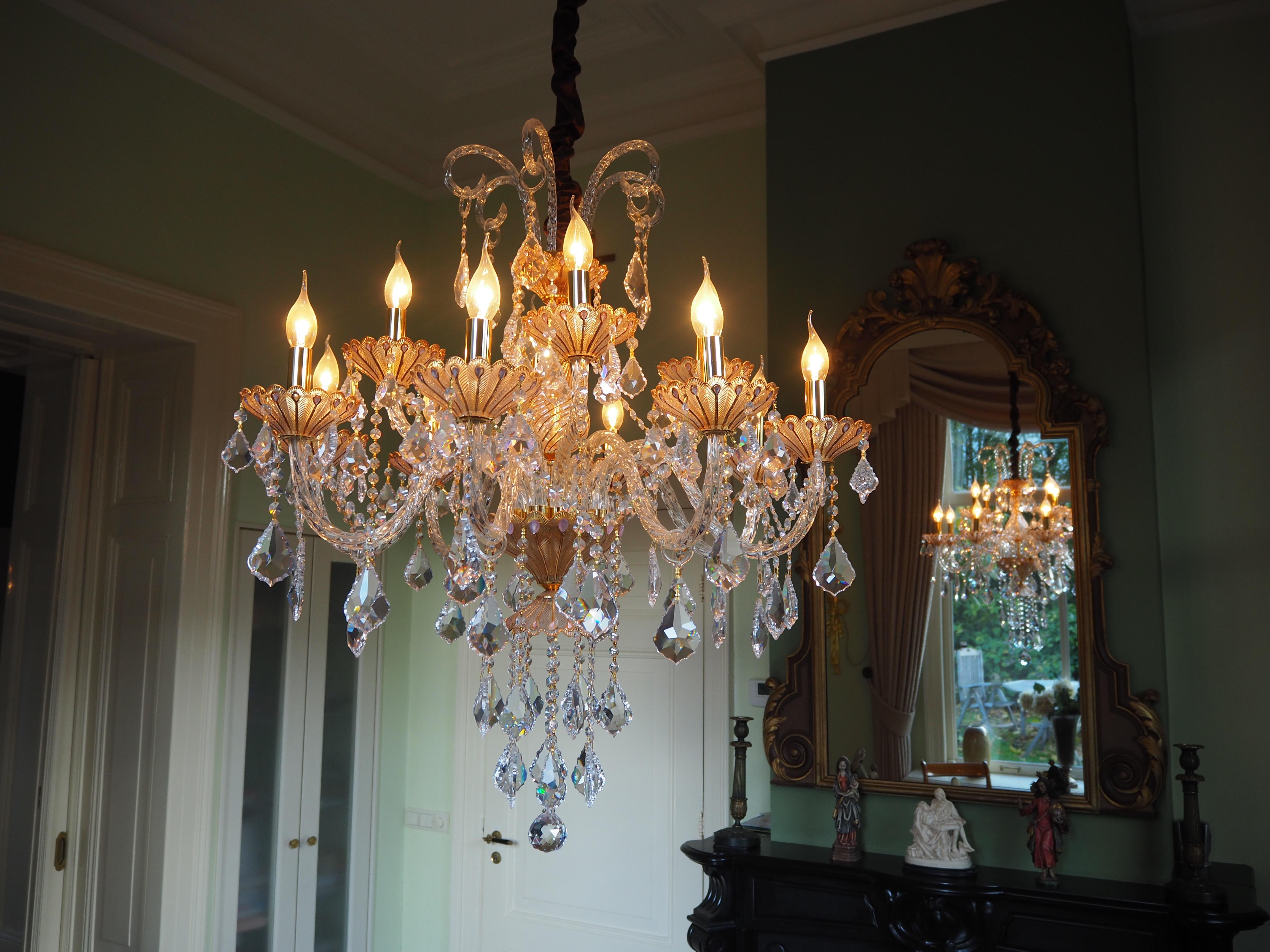 Hand-Carved Venetian Murano Crystal Chandelier with Swarovski Crystal For Sale