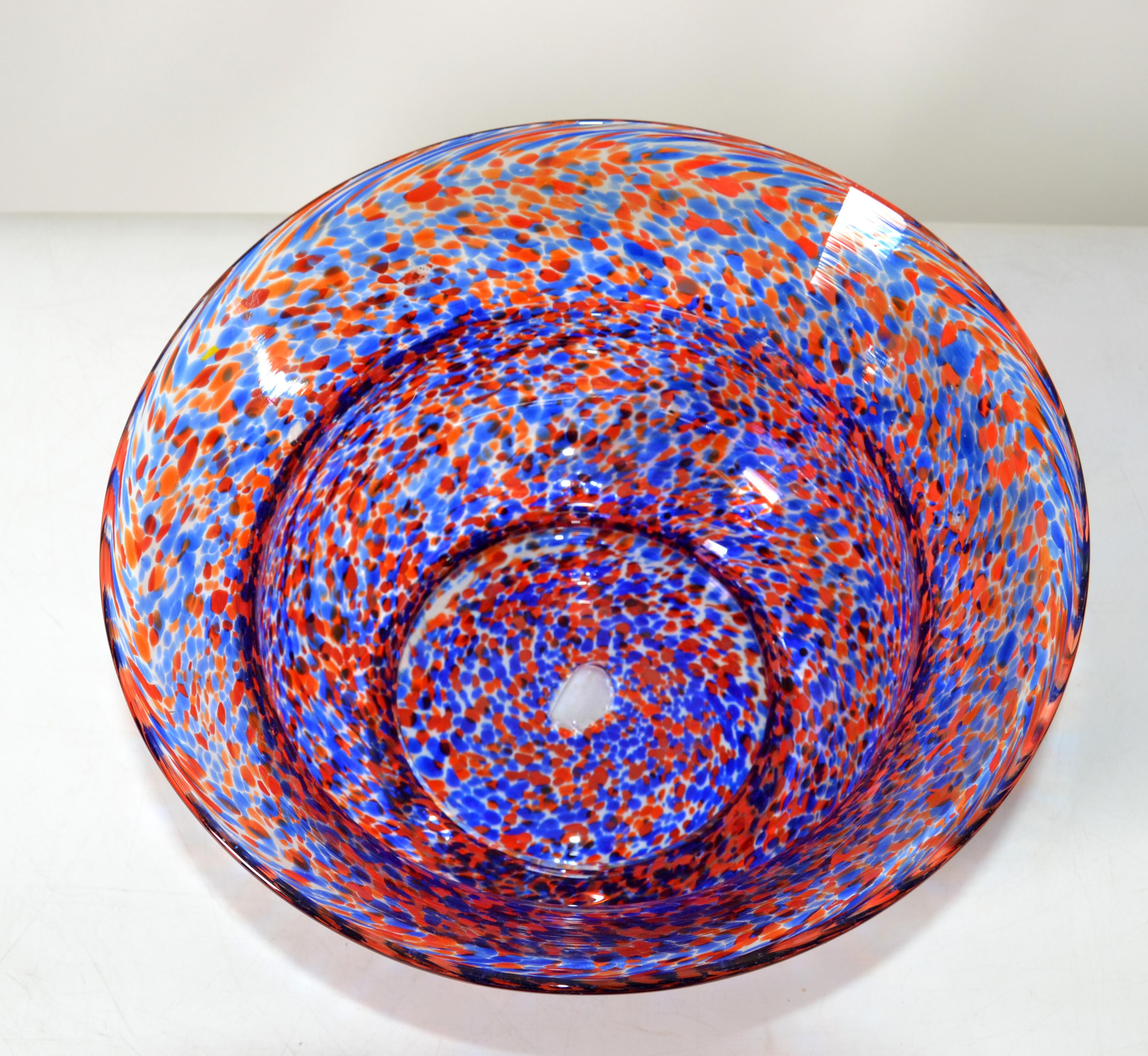 Hand-Crafted Venetian Murano Glass Bowl in Orange and Blue Sprinkles Italy 1970 For Sale