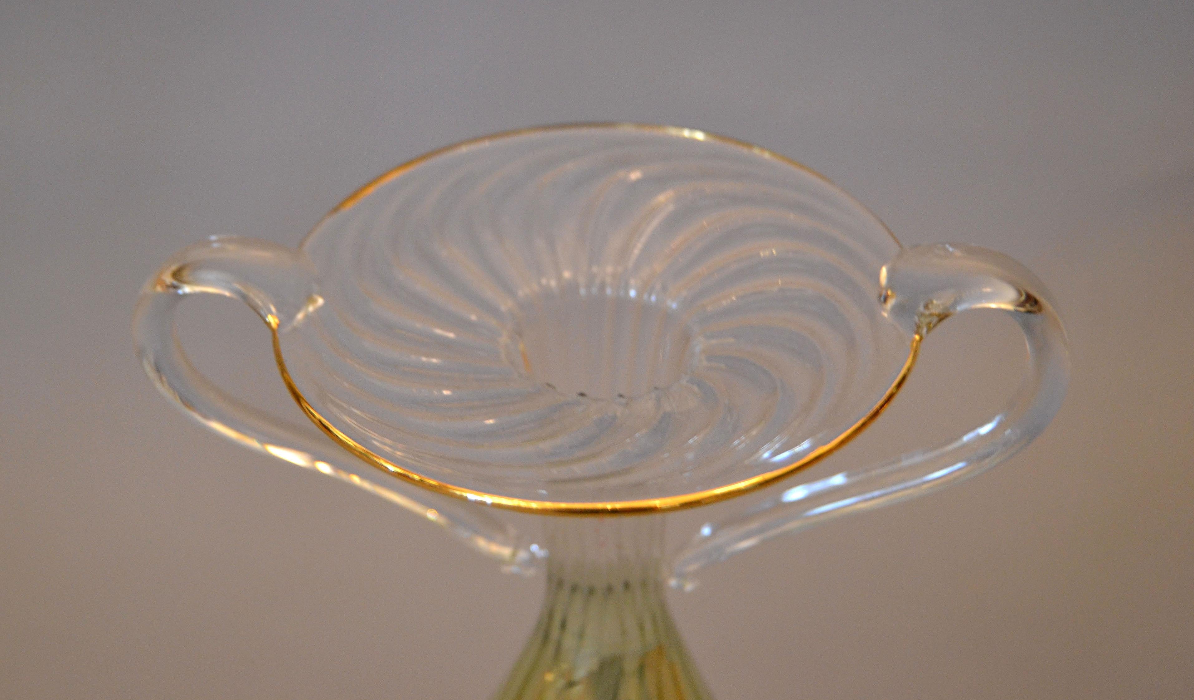 Venezianisches Murano Goldgrün und klares mundgeblasenes Kunstglas Große Blumenvase im Angebot 1