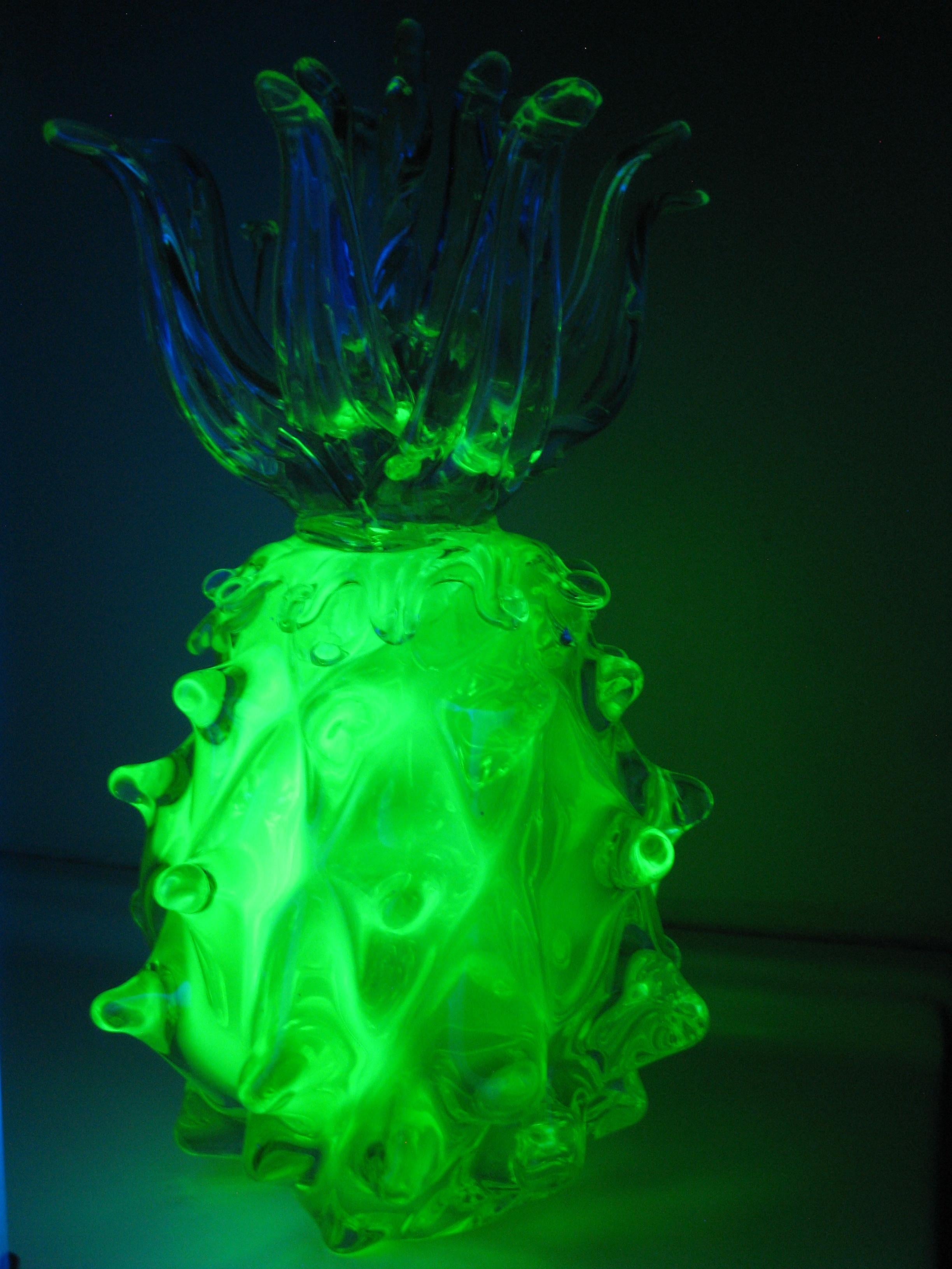 Venetian Murano Italian Uranium Art Glass Figural Pineapple 11