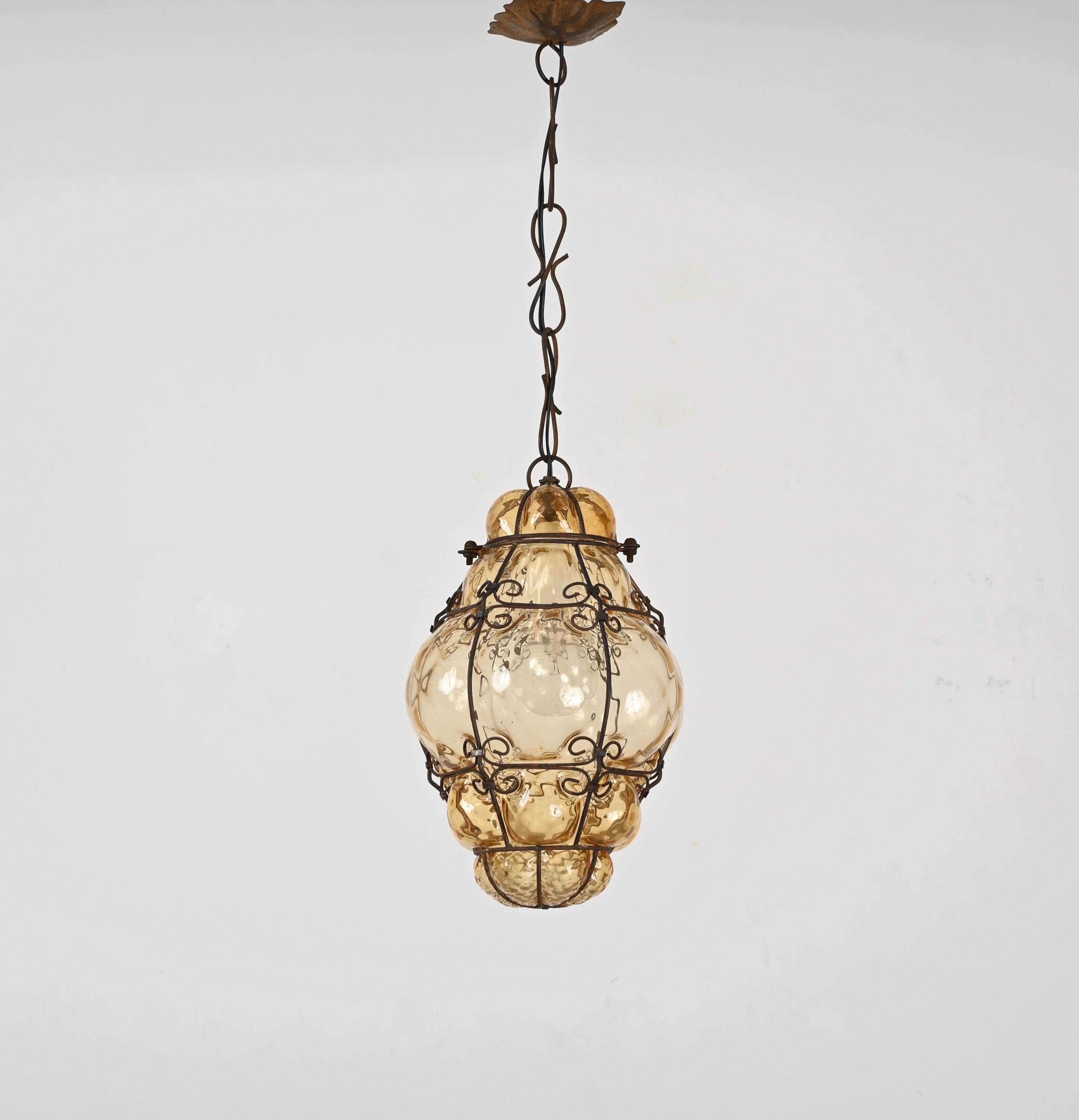 Venetian Murano Mouthblown Amber Glass Chandelier with Iron Frame, Italy 1940s 2